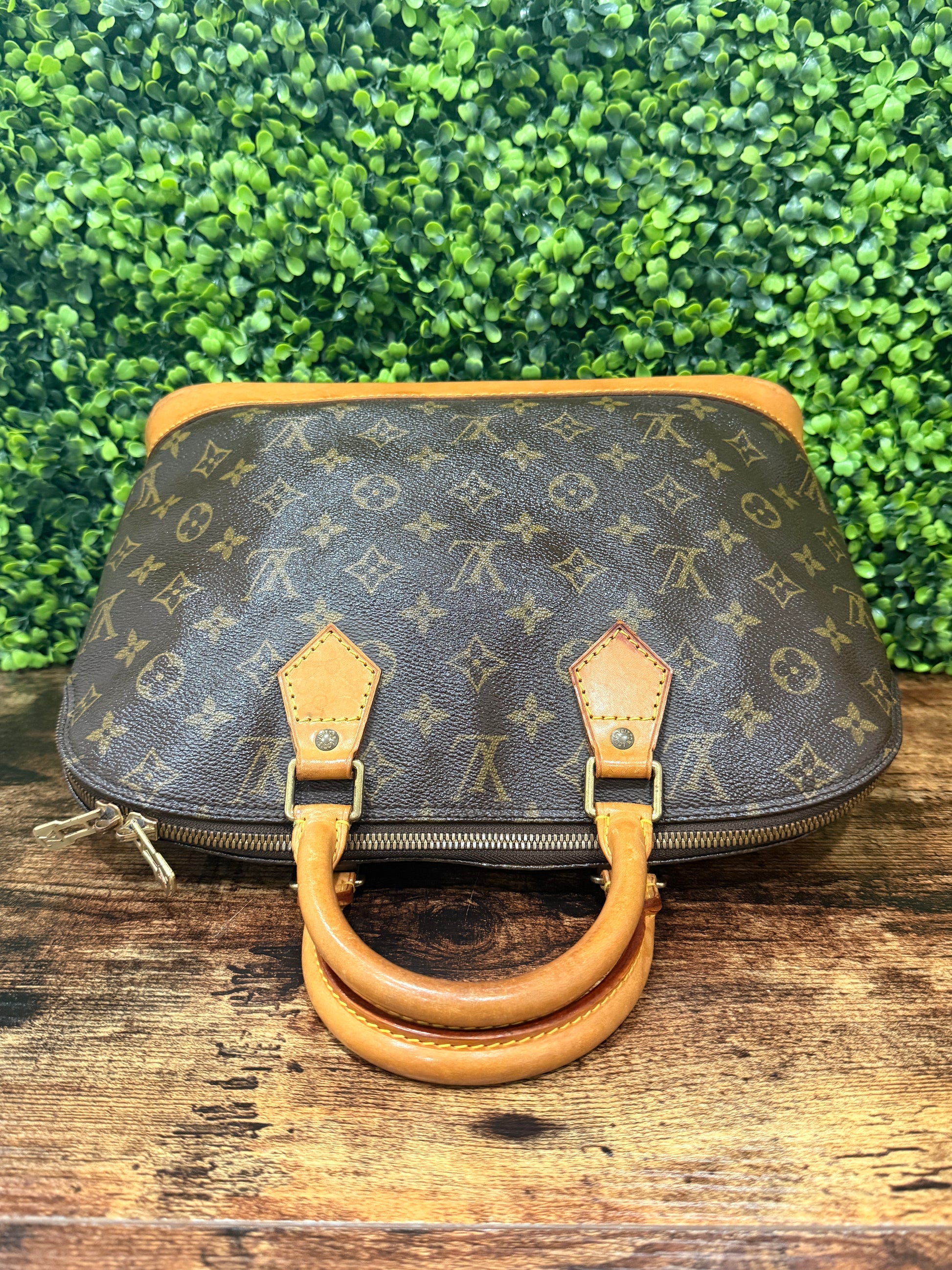 Louis Vuitton Alma PM Monogram