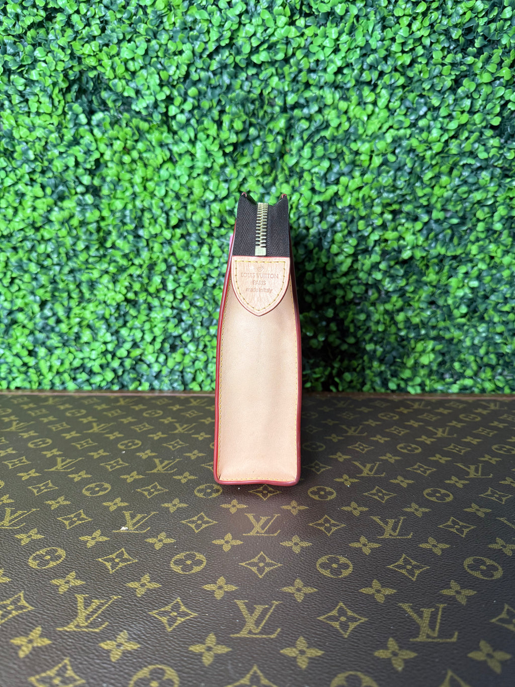 Louis Vuitton Pochette Toiletry 26 Monogram