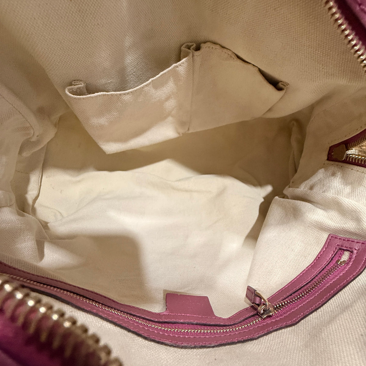 Gucci GG Canvas Heart Bit Pink