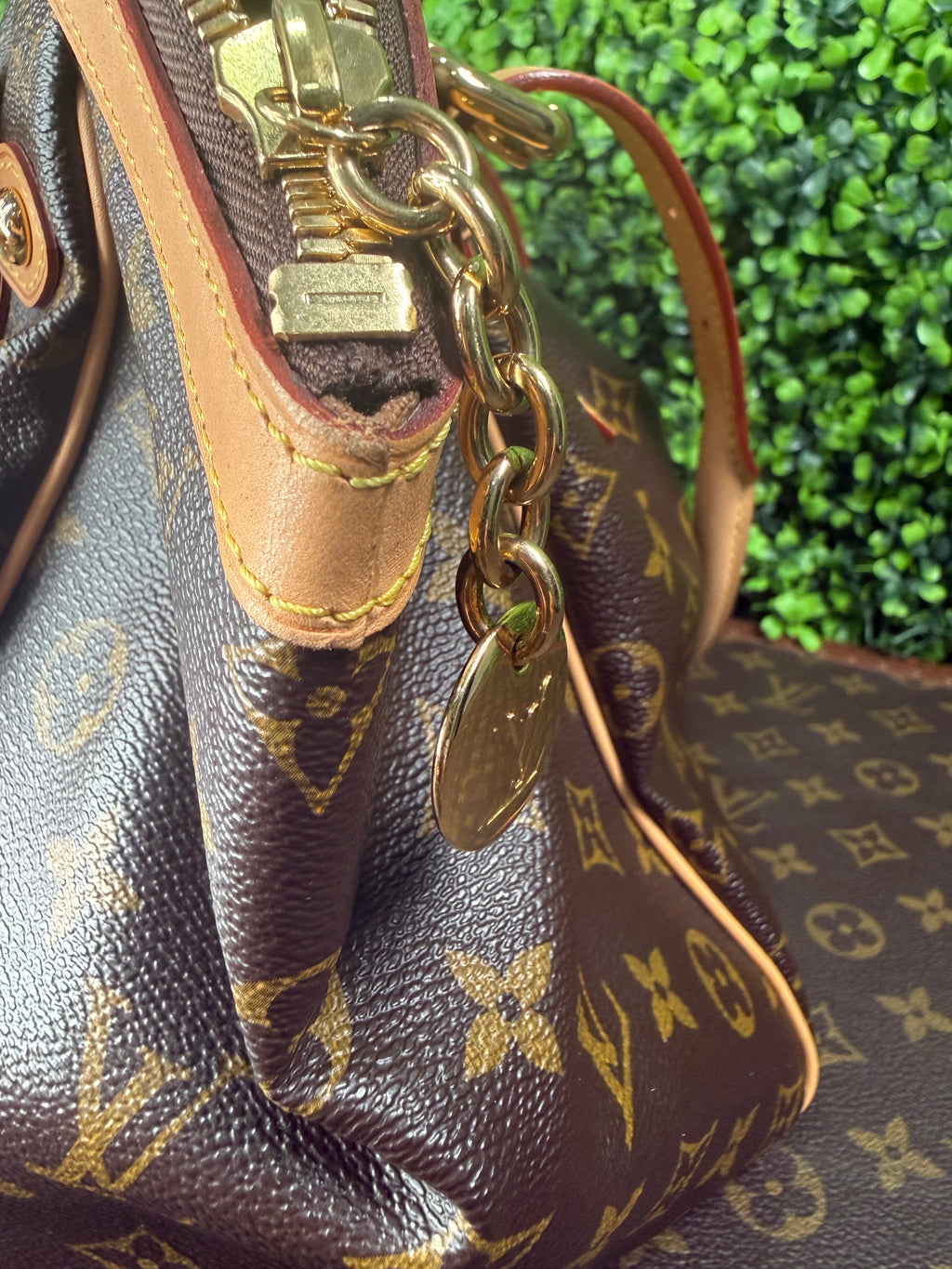 Louis Vuitton Tivoli GM Monogram