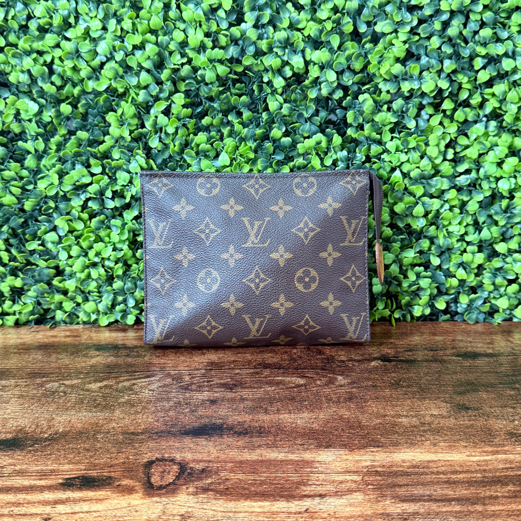 Louis Vuitton Toiletry Pouch 19