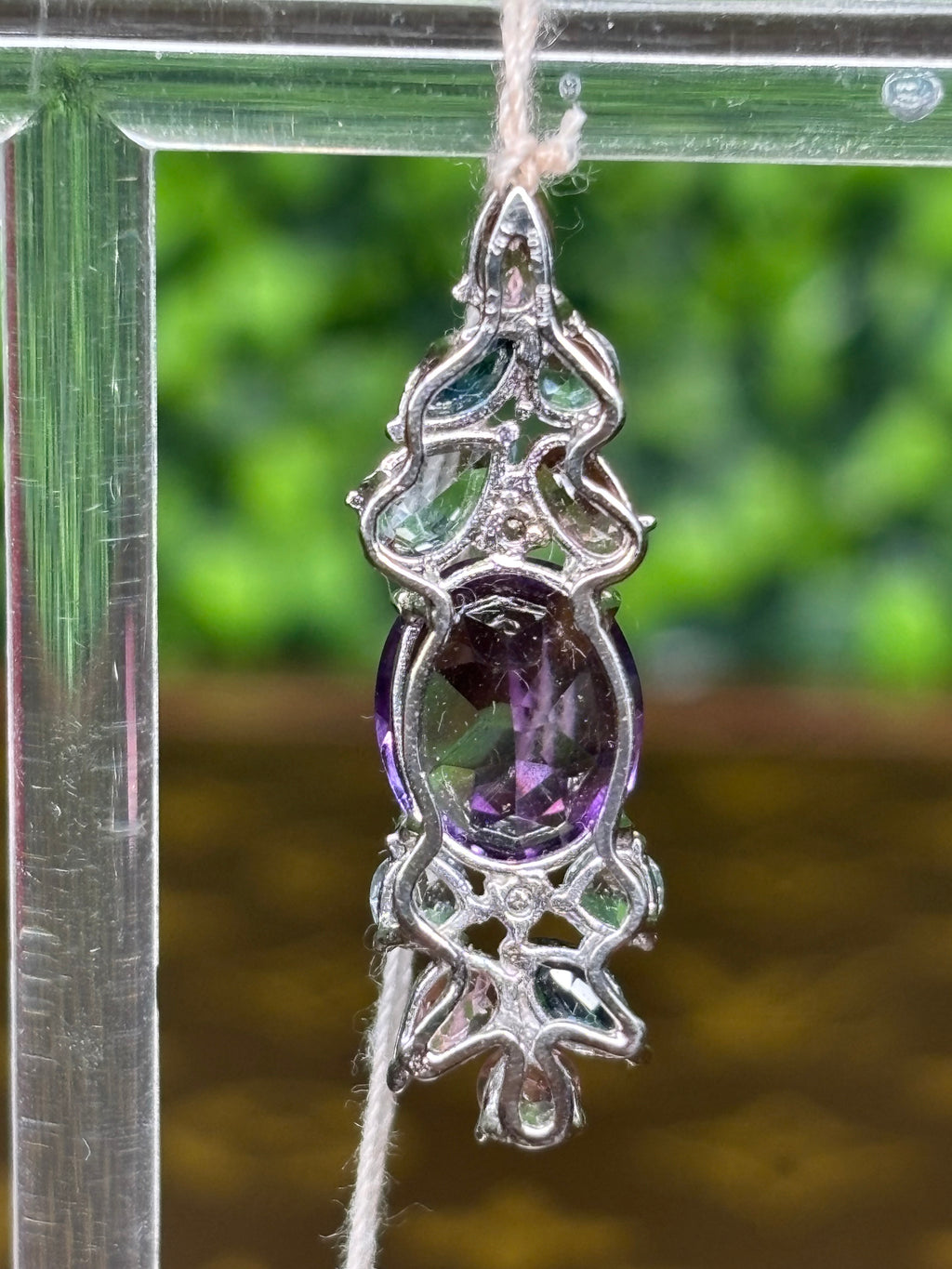 Pendant White Gold 18K w/Sapphires