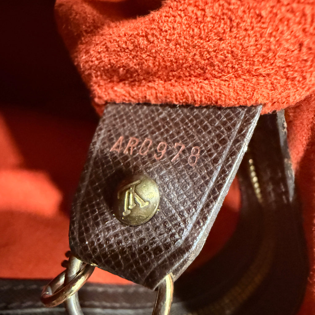 Louis Vuitton Marais Bucket Bag Damier Ebene