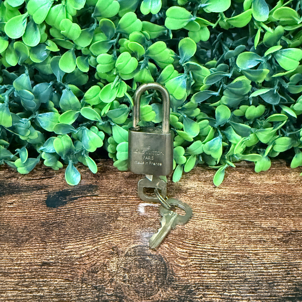 Louis Vuitton Padlock & 2 Key Set 319