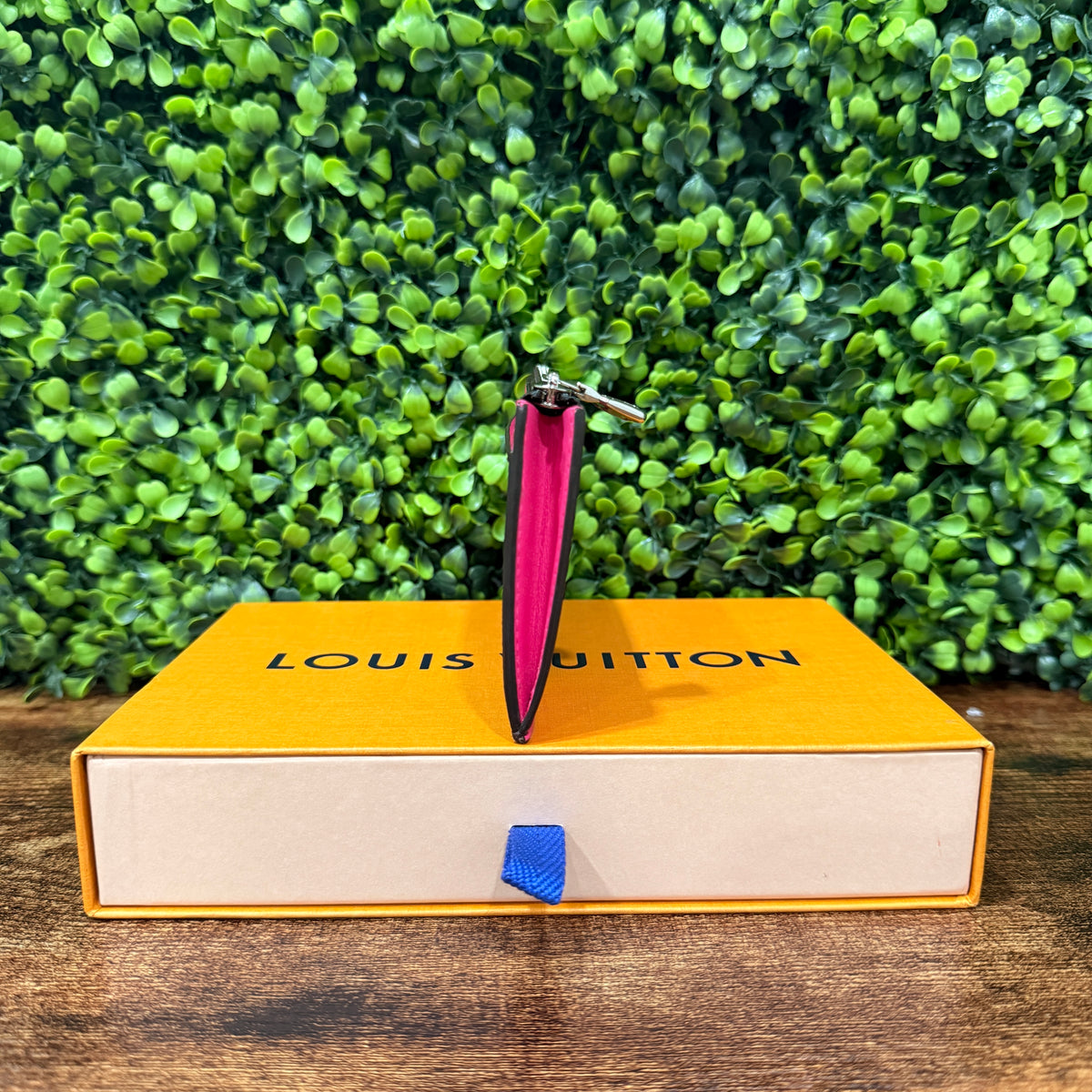 Louis Vuitton Coin C Holder Rose