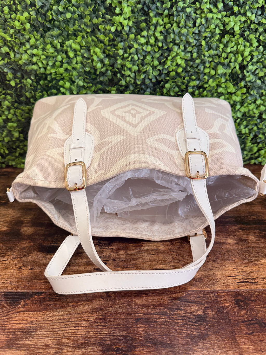 Louis Vuitton Tahitienne Cabas PM Sandy