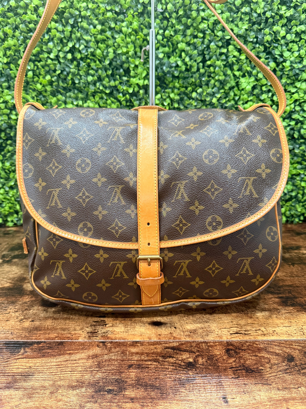 Louis Vuitton Saumur 30 Monogram