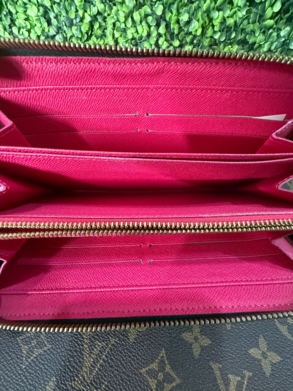 Louis Vuitton Zippy Monogram Multicolor