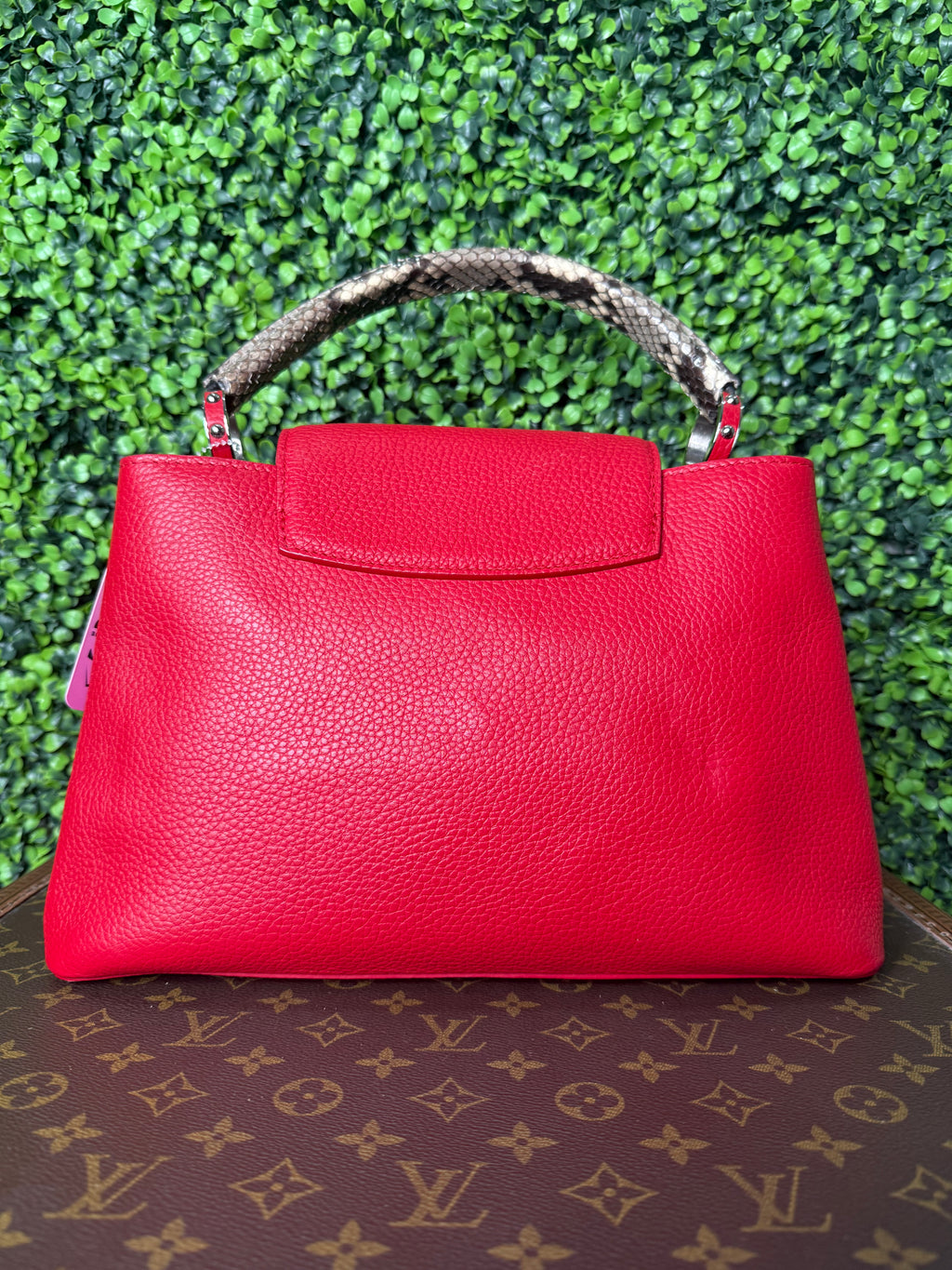 Louis Vuitton Capucines MM Red