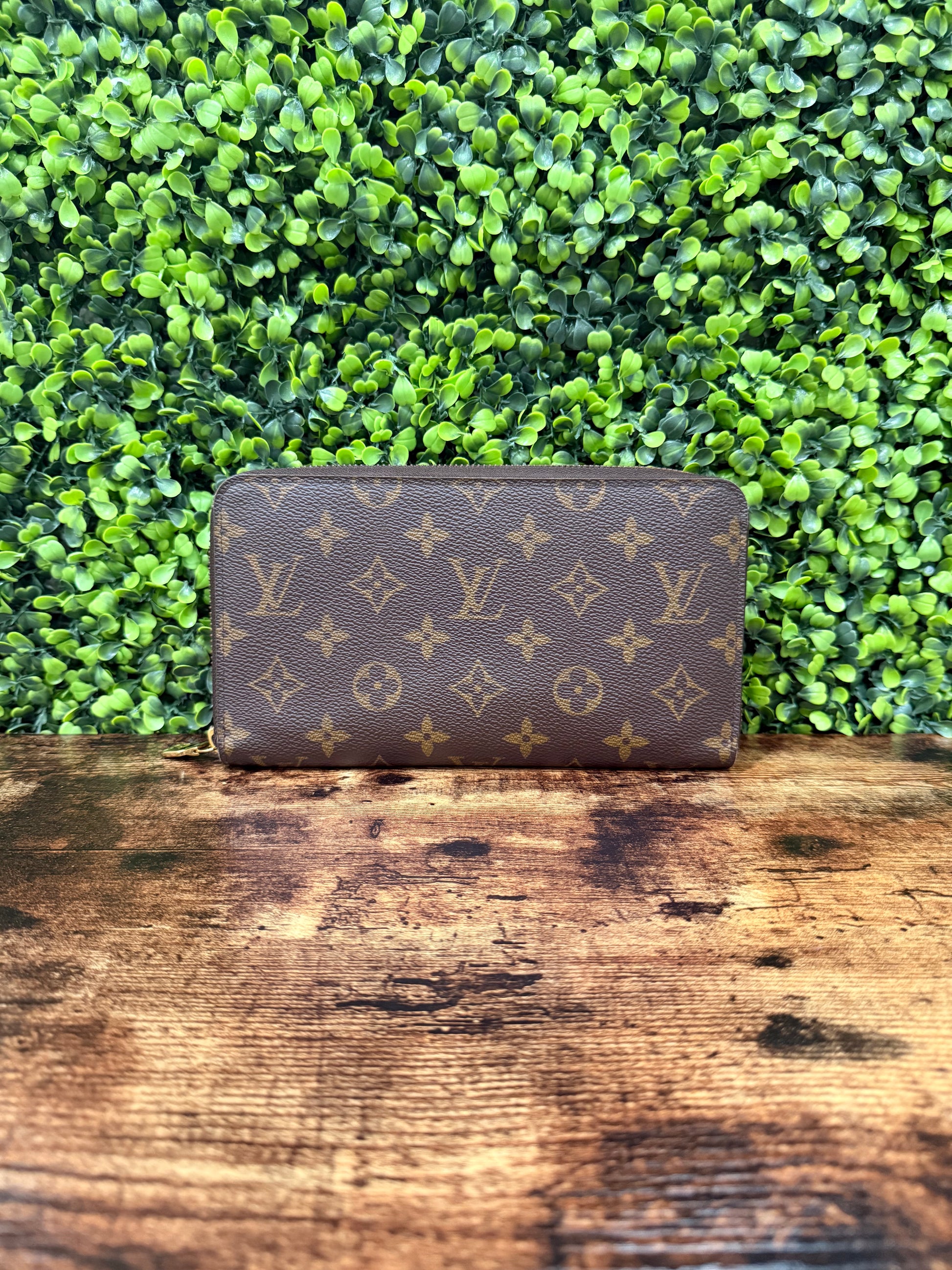 Louis Vuitton Organizer Wallet Monogram