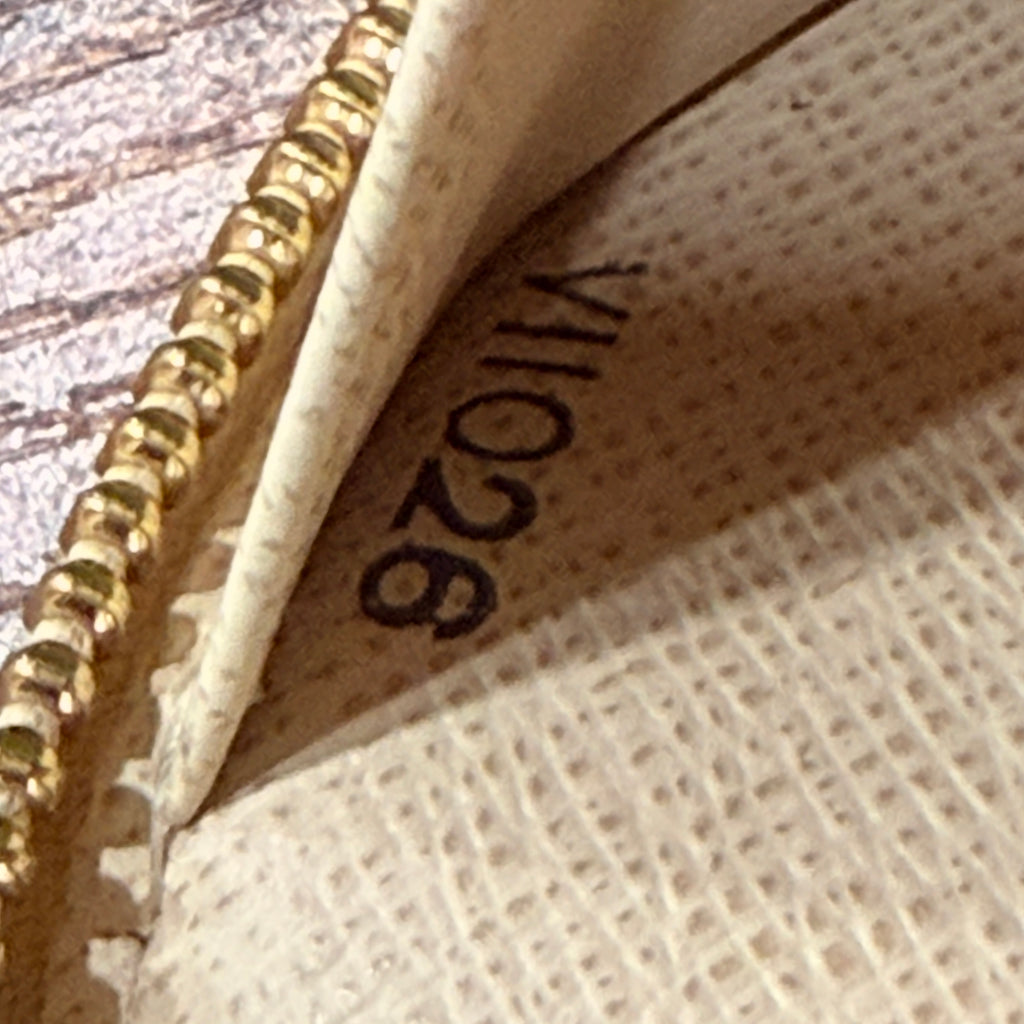 Louis Vuitton Damier Azur Zippy Wallet