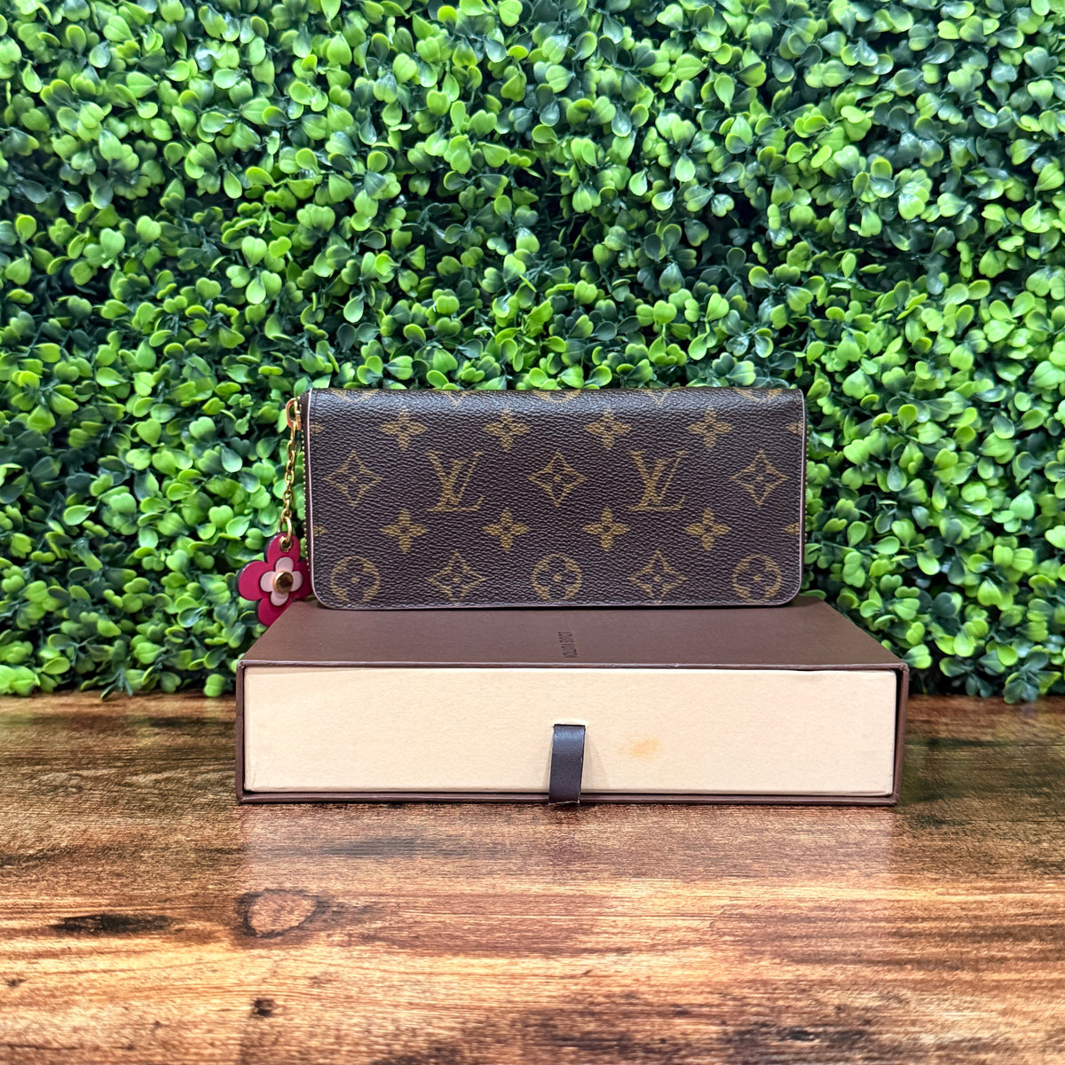 Louis Vuitton Portefeuille Clemence Long Wallet