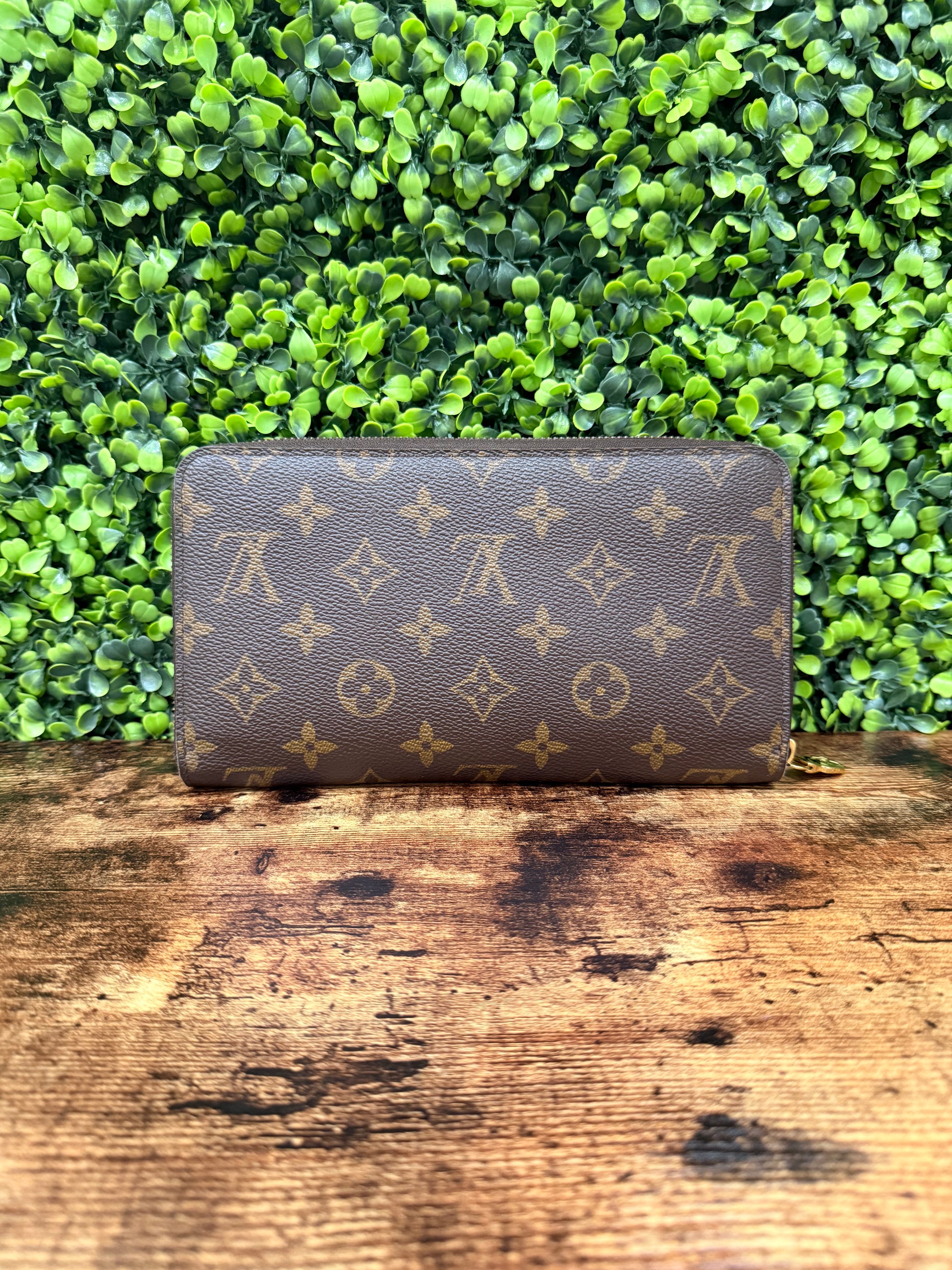 Louis Vuitton Organizer Wallet Monogram