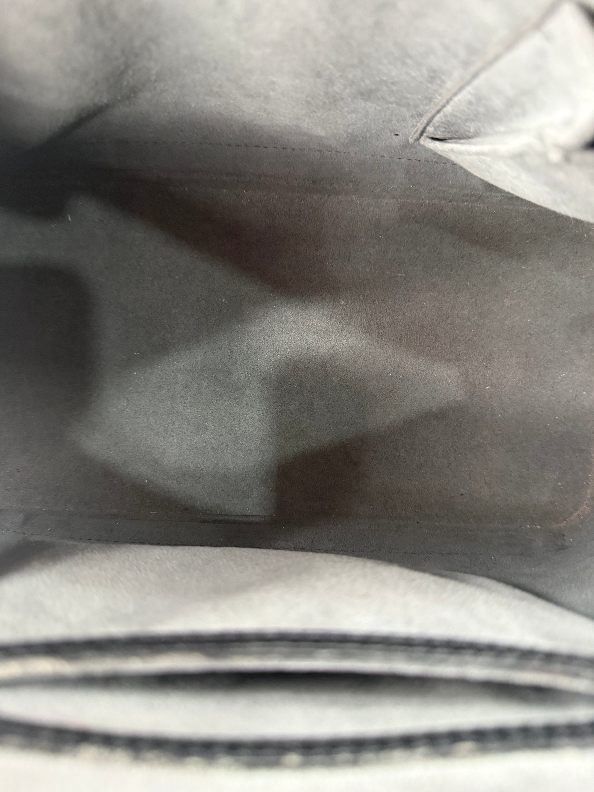 Louis Vuitton Alma PM Epi Black