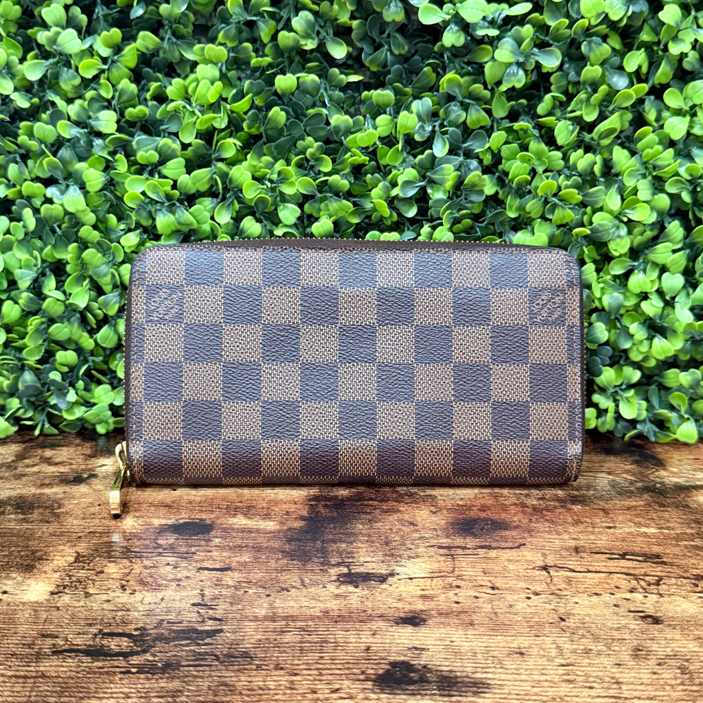 Louis Vuitton Zippy Wallet Damier Ebene