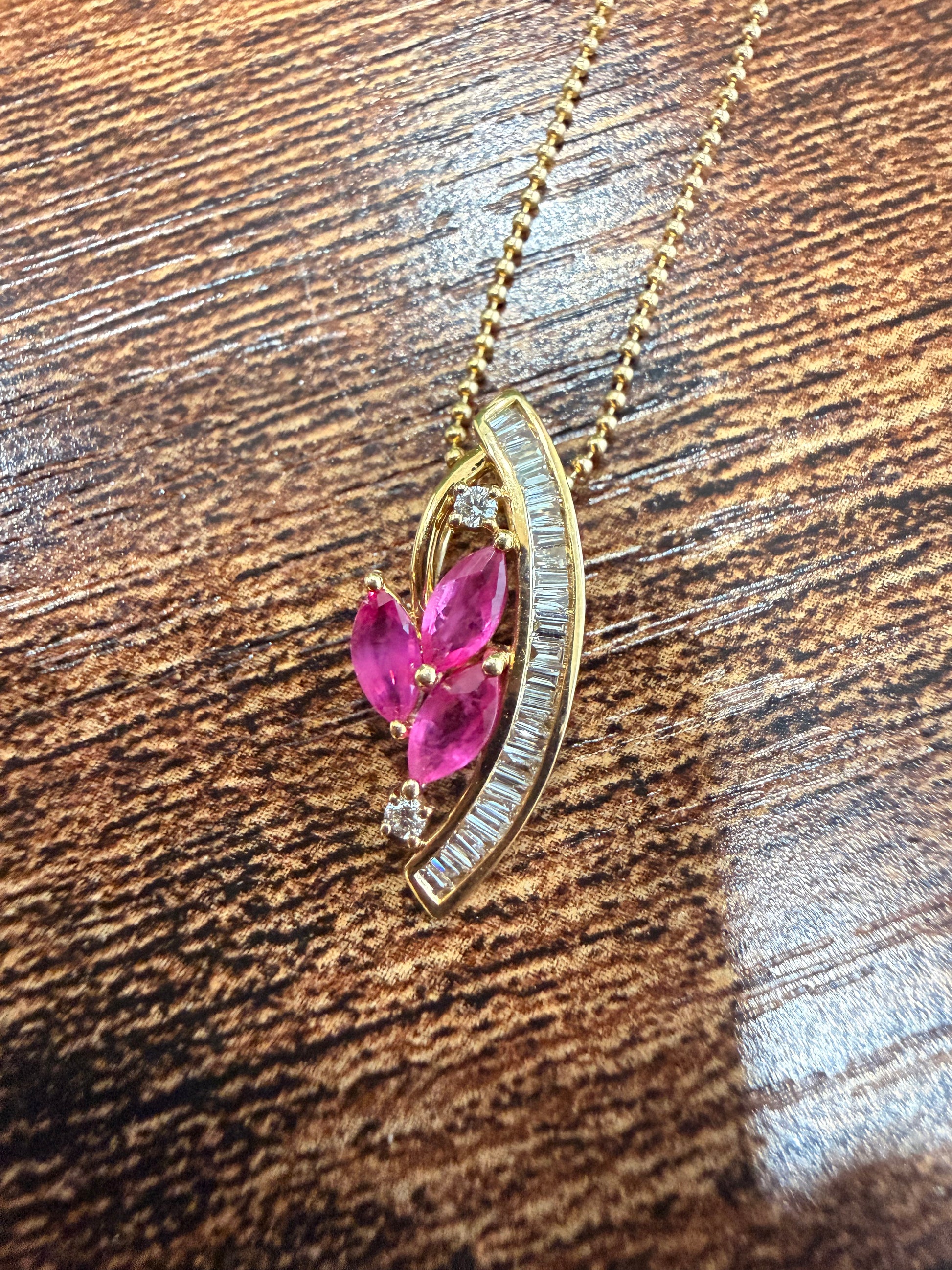 Necklace Yellow Gold 18K w/Rubies & Diamonds