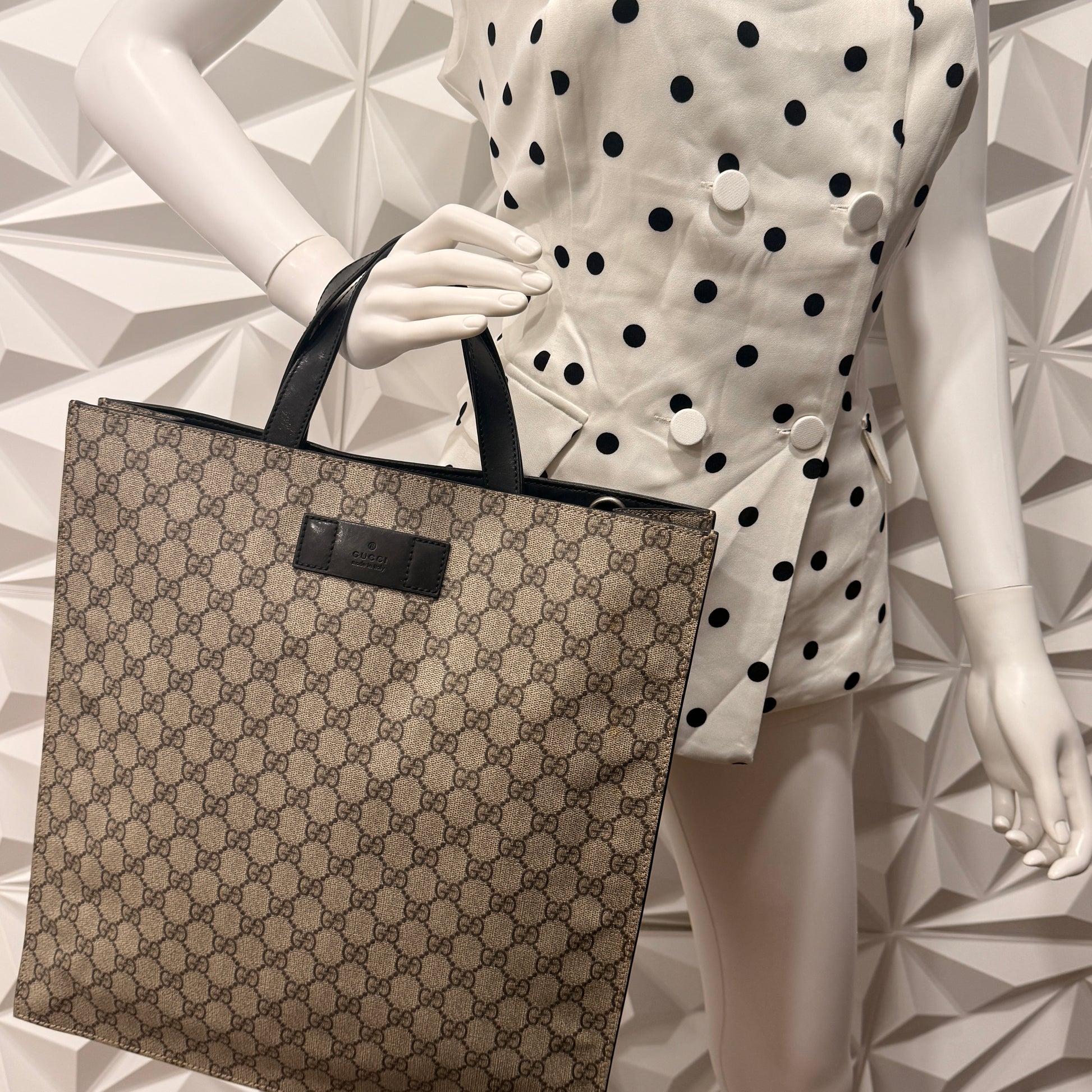 Gucci GG Supreme Tote Bag