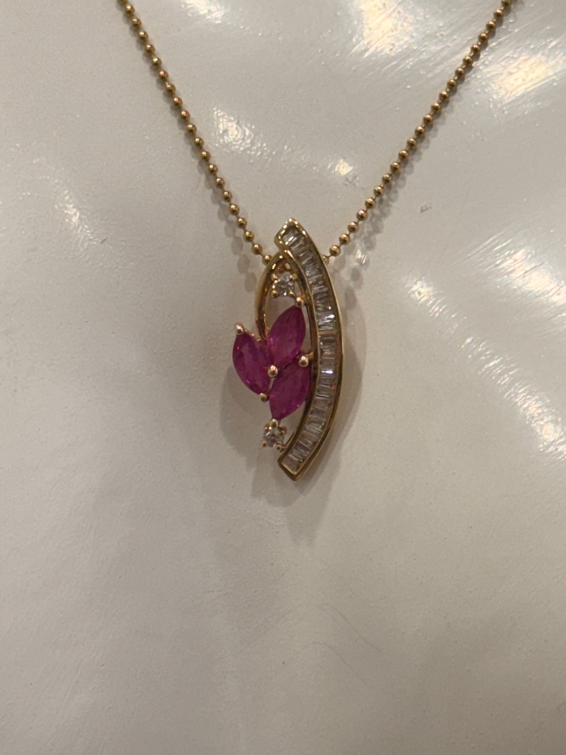 Necklace Yellow Gold 18K w/Rubies & Diamonds