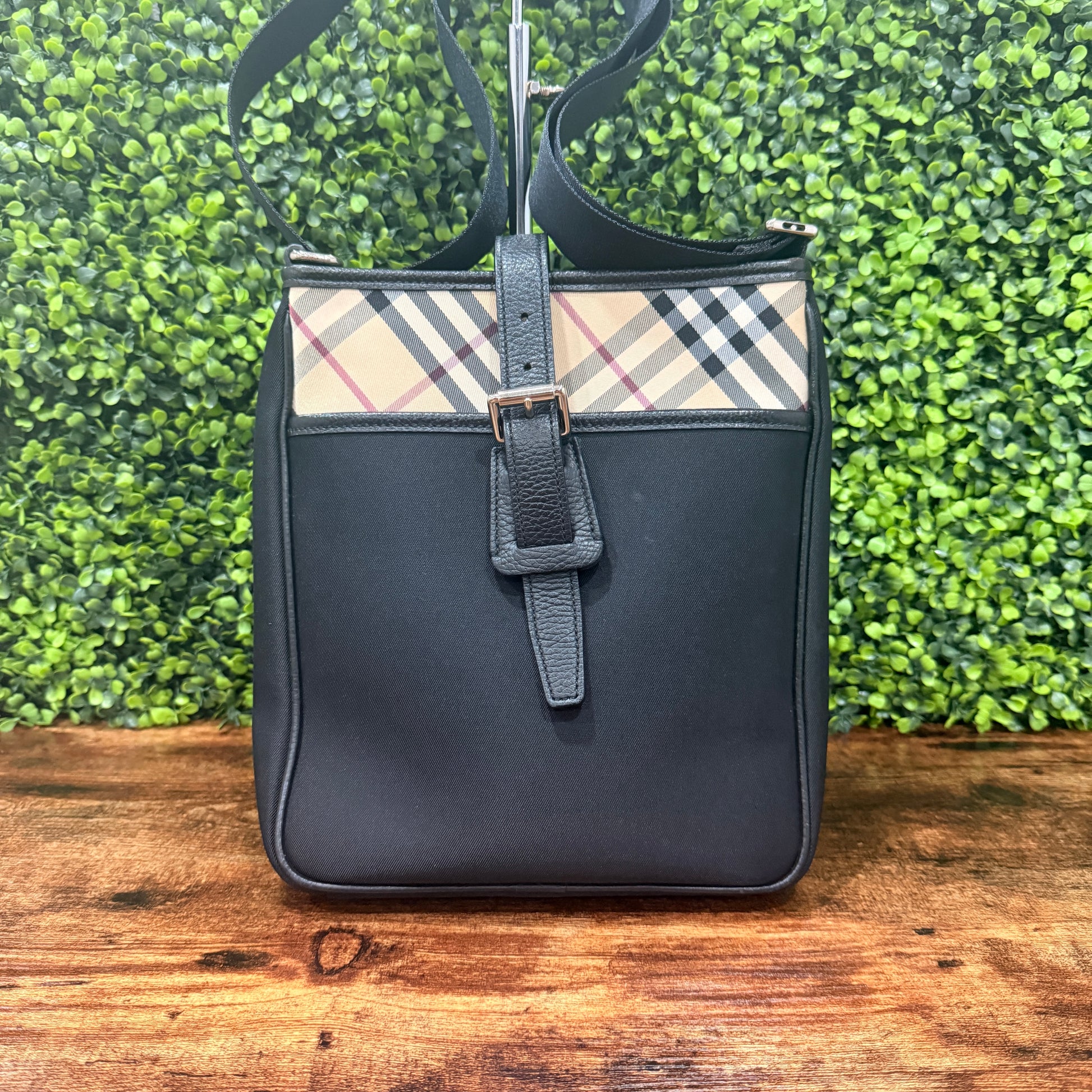 Burberry Crossbody Black / Canvas