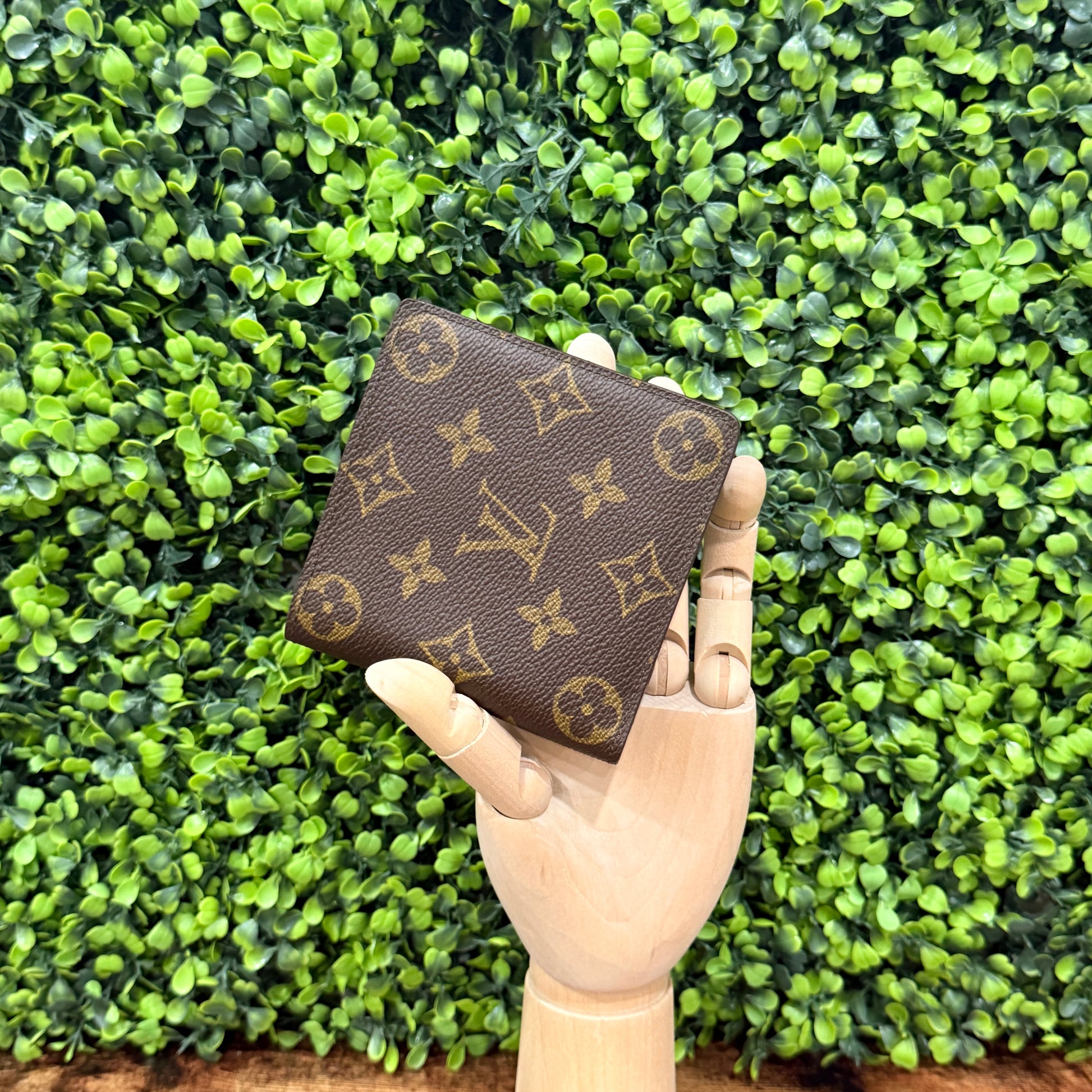 Louis Vuitton Monogram Bifold Wallet