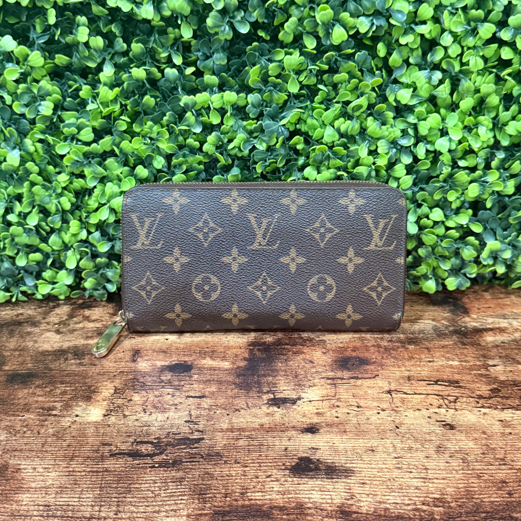 Louis Vuitton Zippy Wallet Monogram