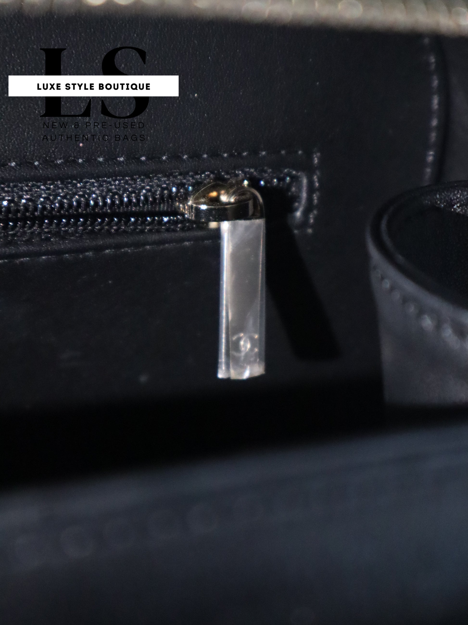 Chanel Filigree Quilted Caviar Vanity Case