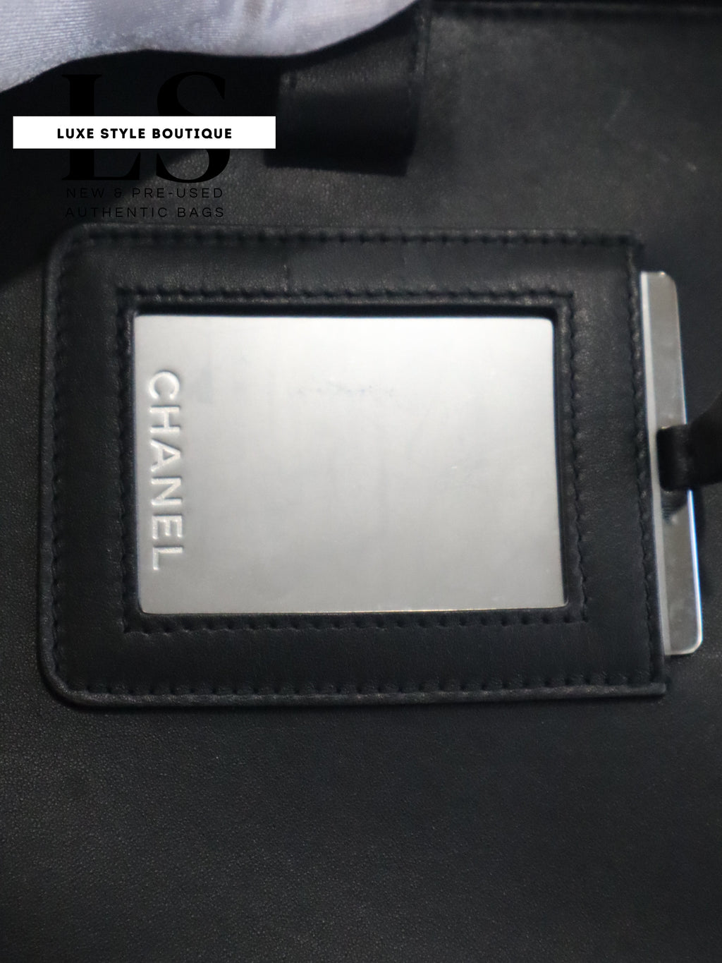 Chanel Filigree Quilted Caviar Vanity Case