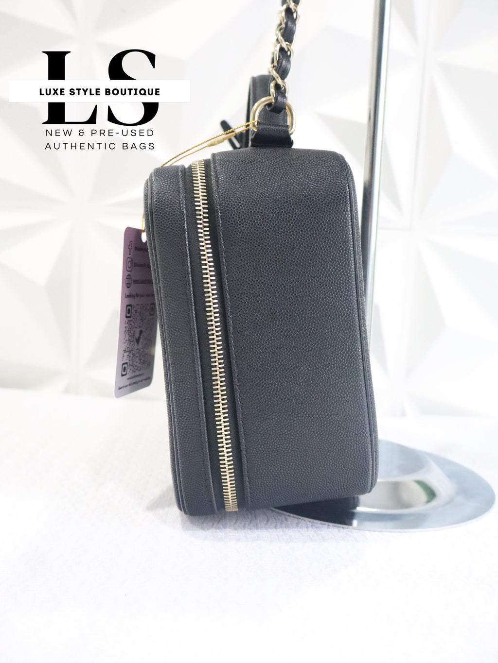 Chanel Filigree Quilted Caviar Vanity Case