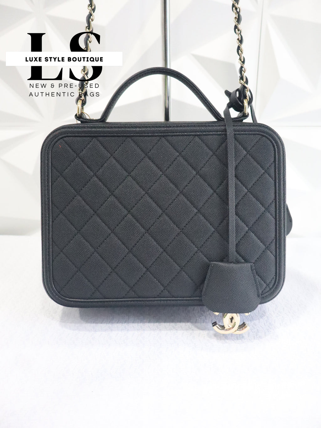 Chanel Filigree Quilted Caviar Vanity Case