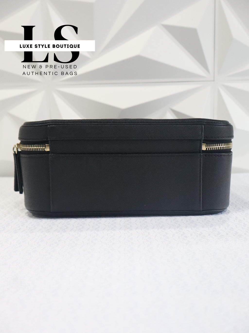 Chanel Filigree Quilted Caviar Vanity Case