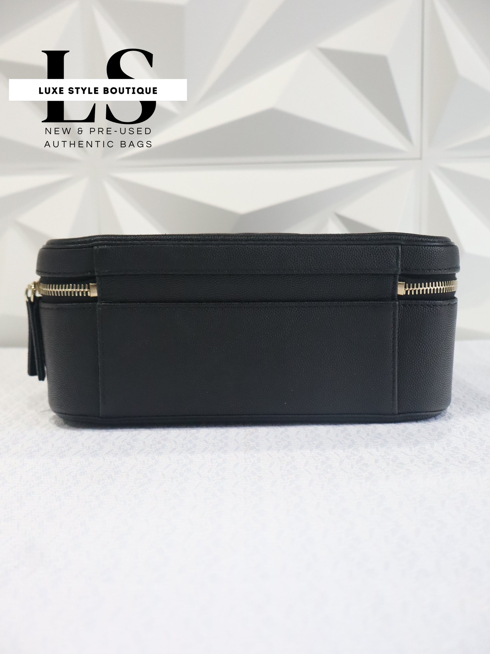 Chanel Filigree Quilted Caviar Vanity Case
