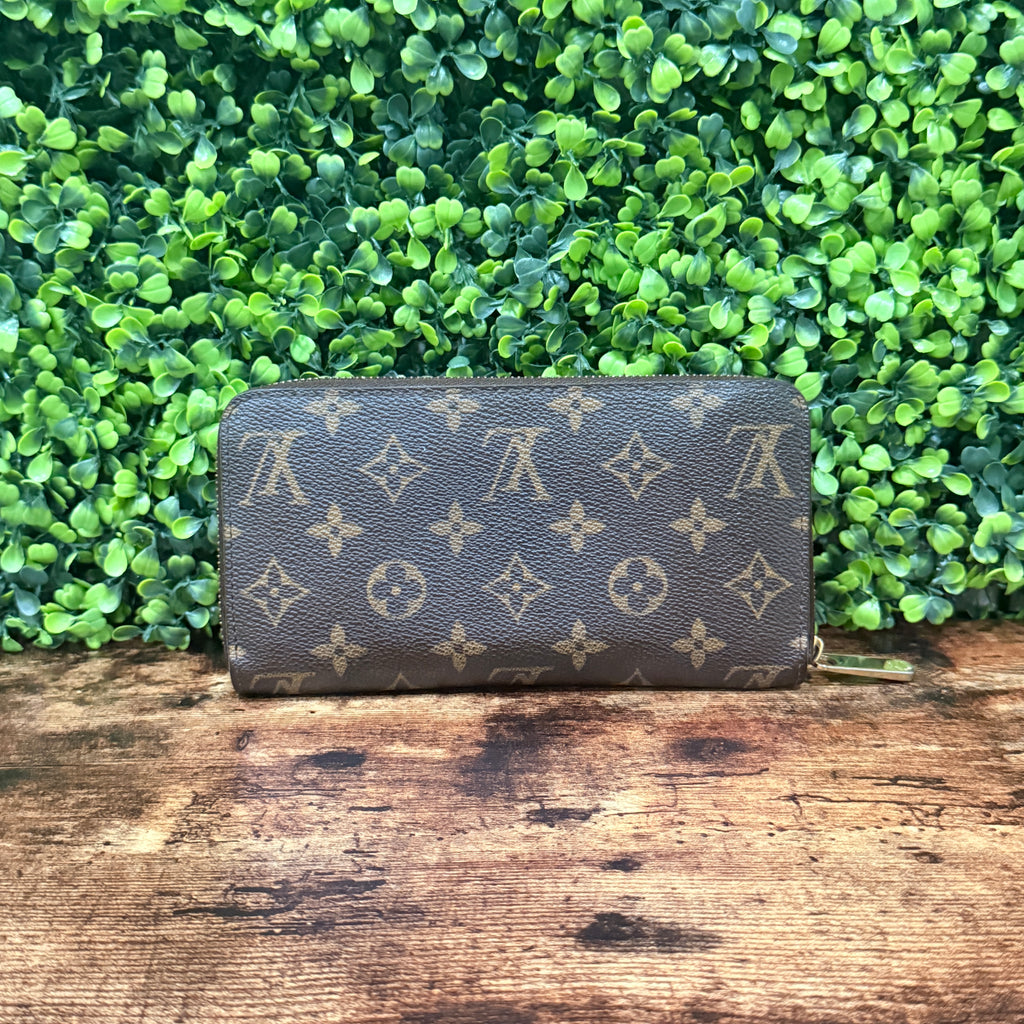 Louis Vuitton Zippy Wallet Monogram