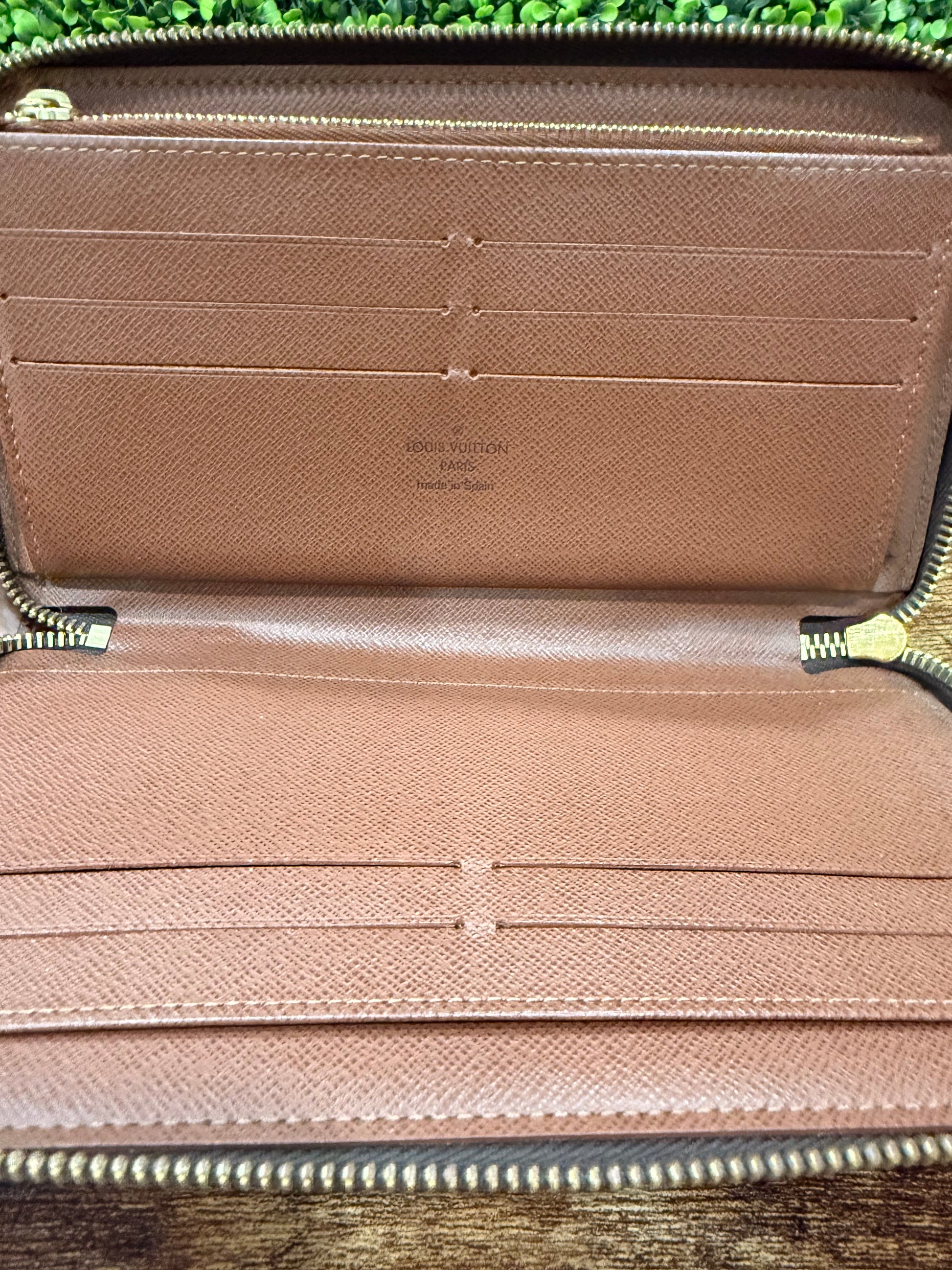 Louis Vuitton Organizer Wallet Monogram