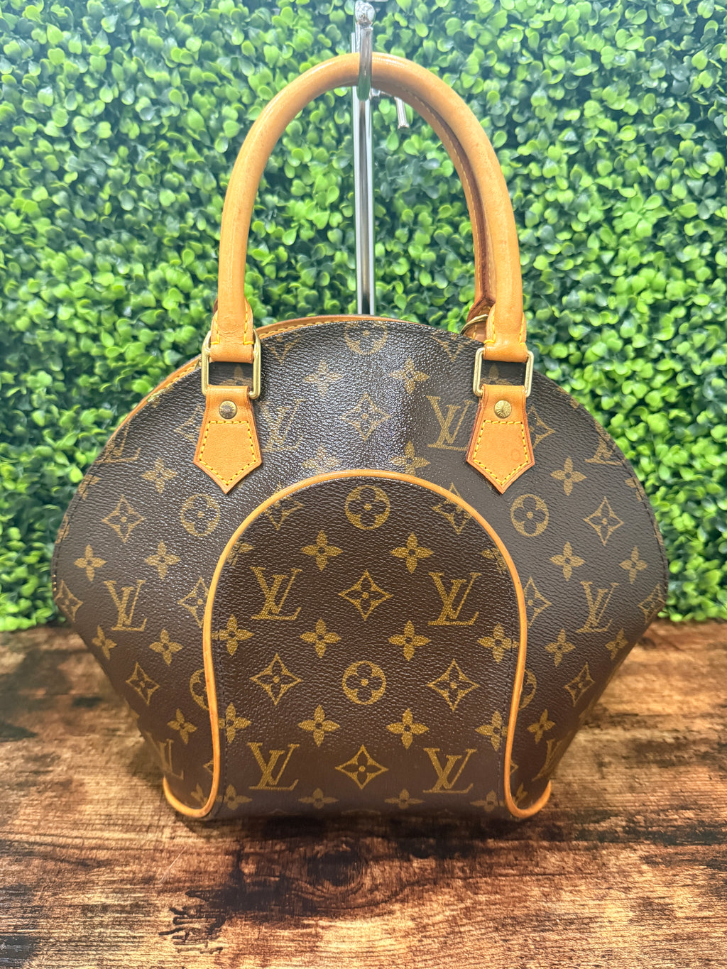 Louis Vuitton Ellipse PM Monogram