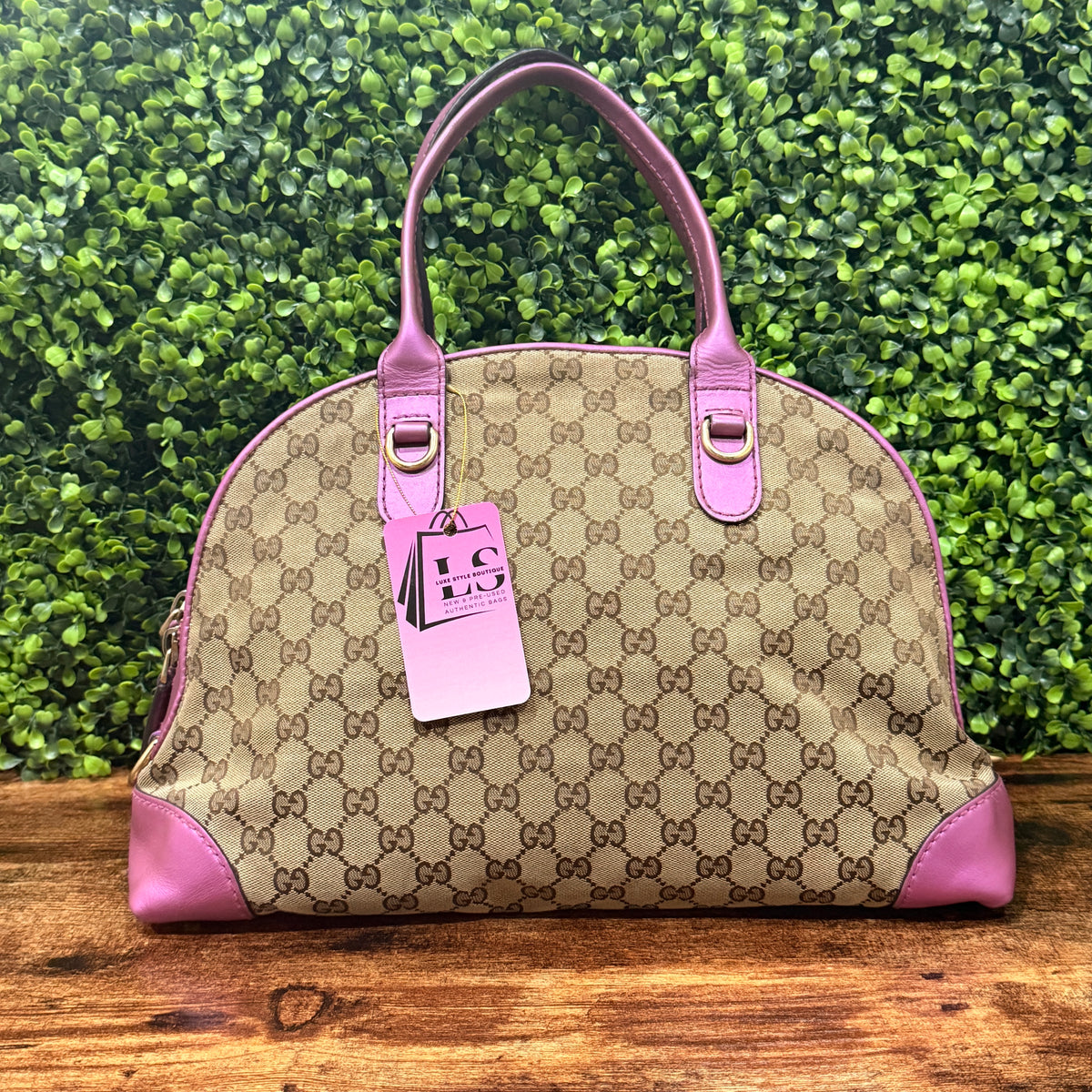Gucci GG Canvas Heart Bit Pink