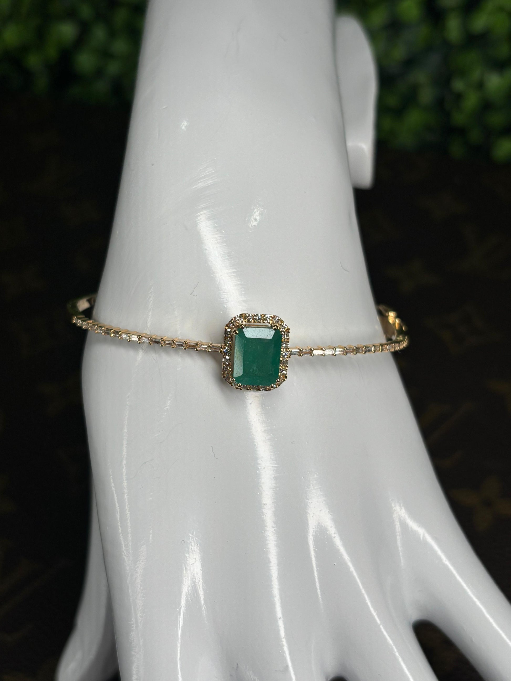 Bracelet Yellow Gold 18K w/Diamonds & Emeralds