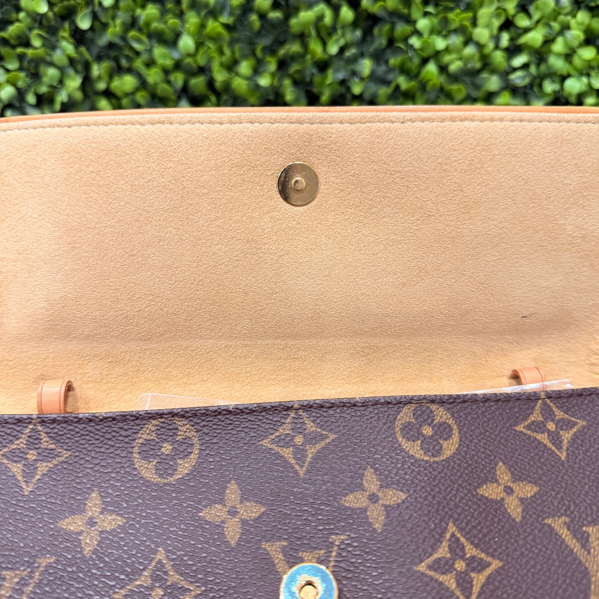 Louis Vuitton Monogram Pochette Twin GM