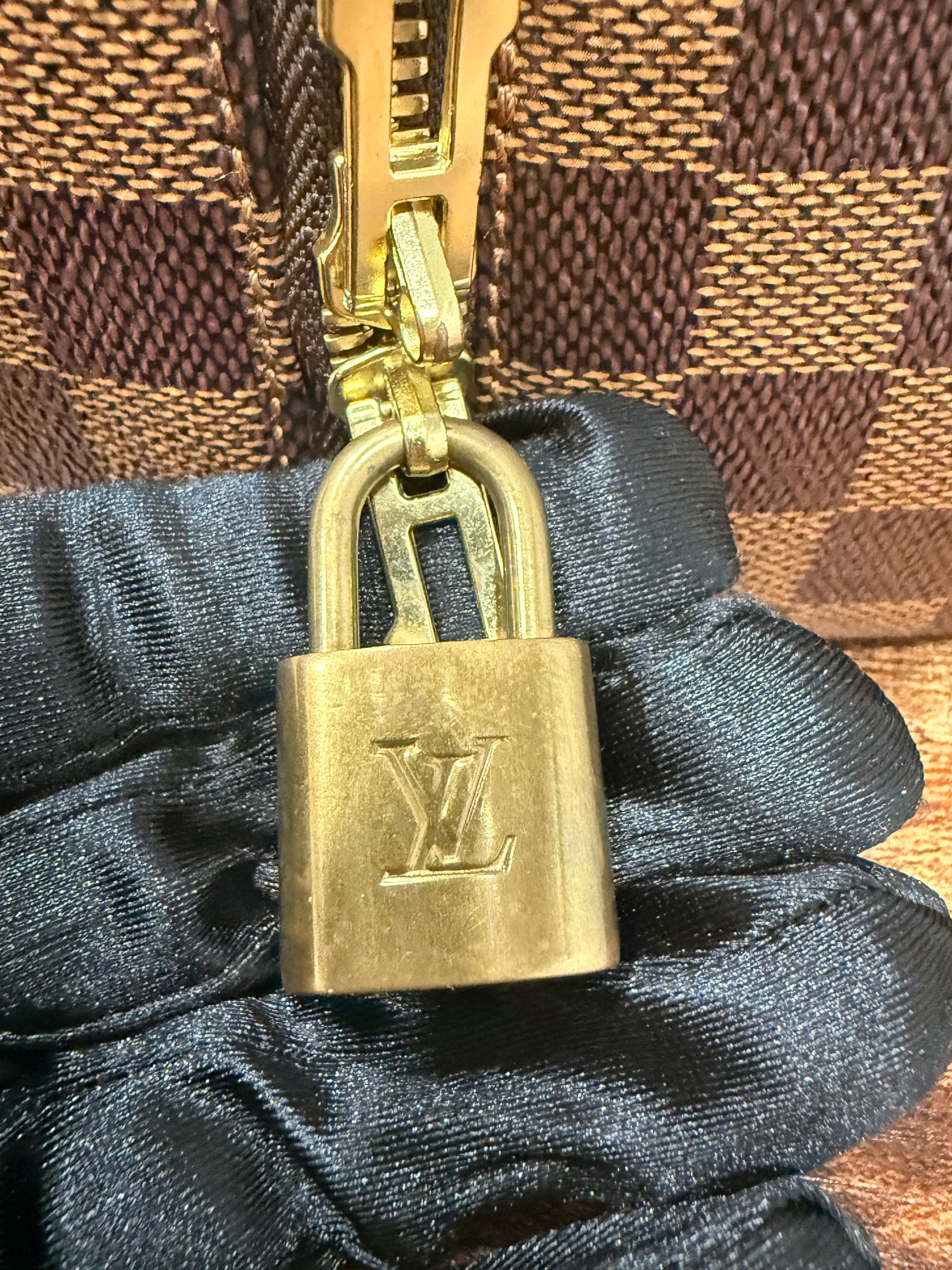 Louis Vuitton Nolita GM Damier Ebene
