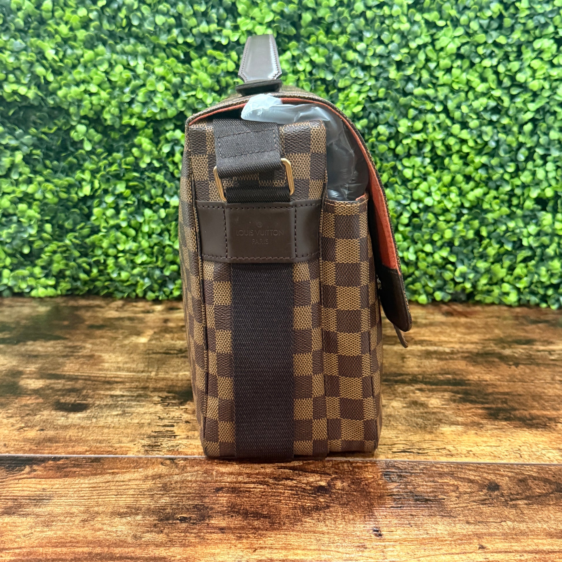 Louis Vuitton Damier Ebene Broadway Messenger Bag