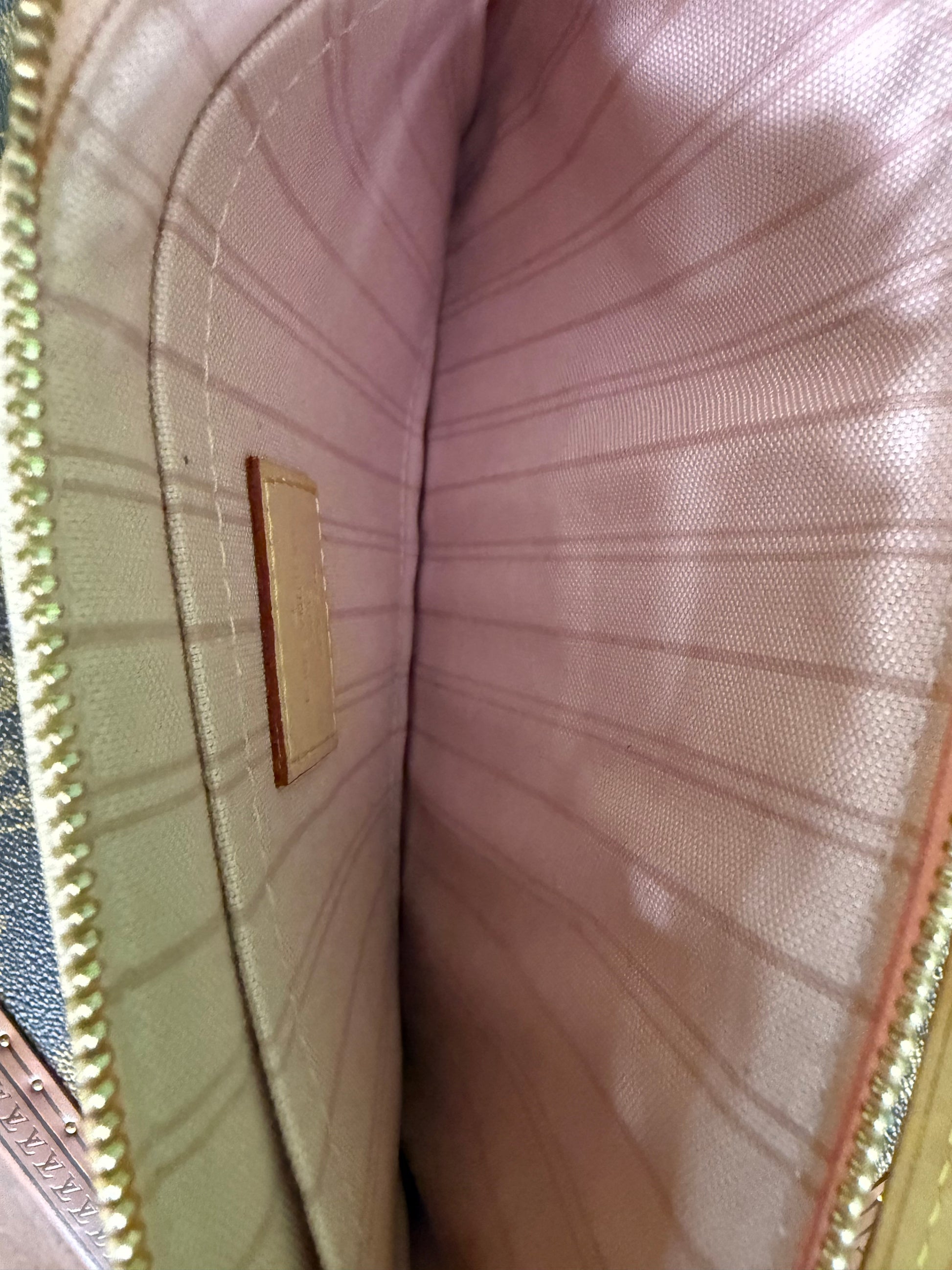 Louis Vuitton Pochette Tahitianne MM-GM