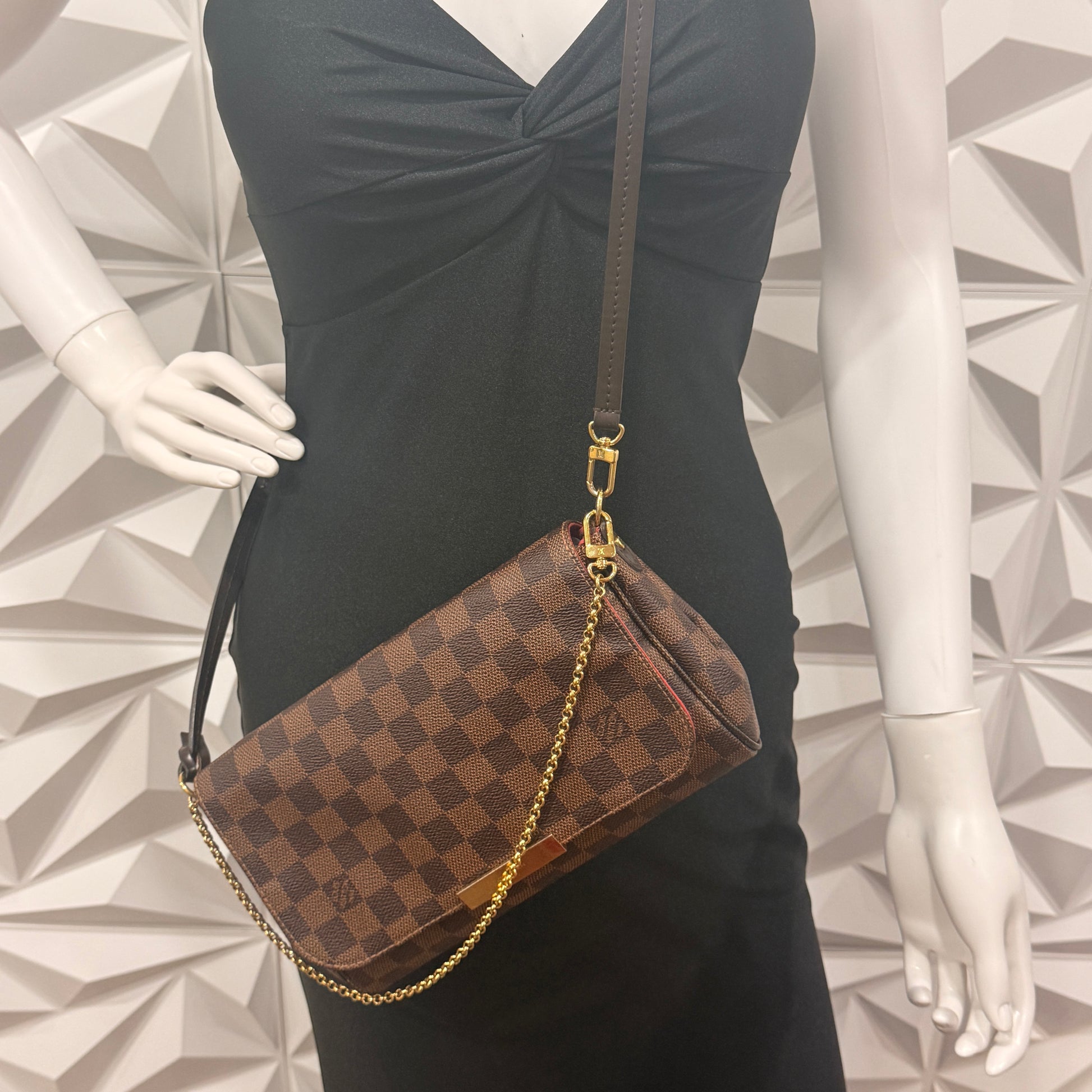 Louis Vuitton Favorite MM Damier Ebene