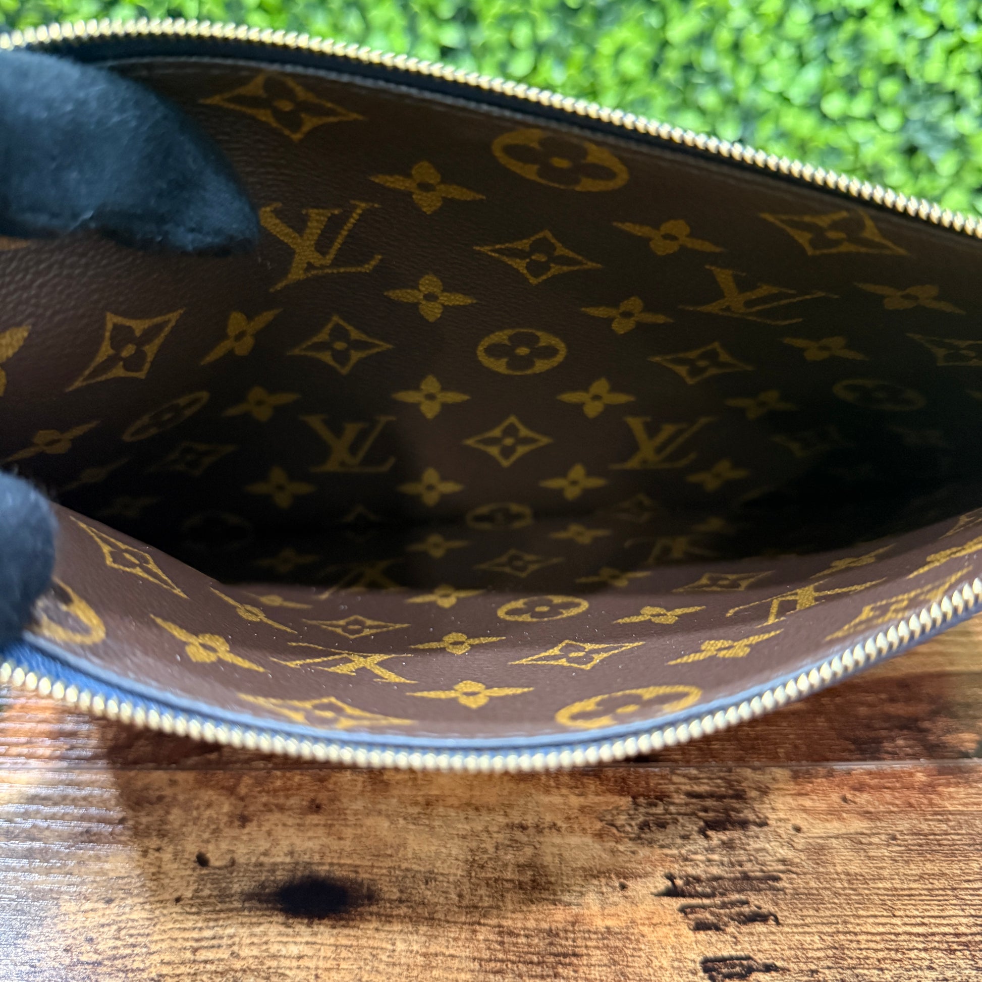 Louis Vuitton Navy Inside Out Clutch Pochette
