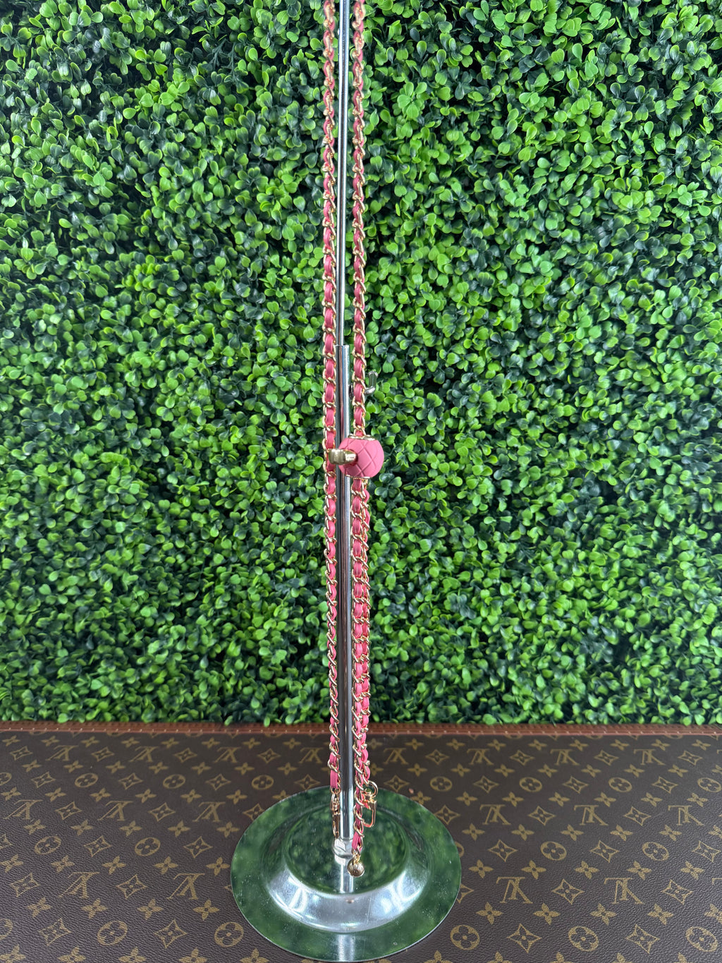 No-Brand Gold & Pink Chain-Styled Strap