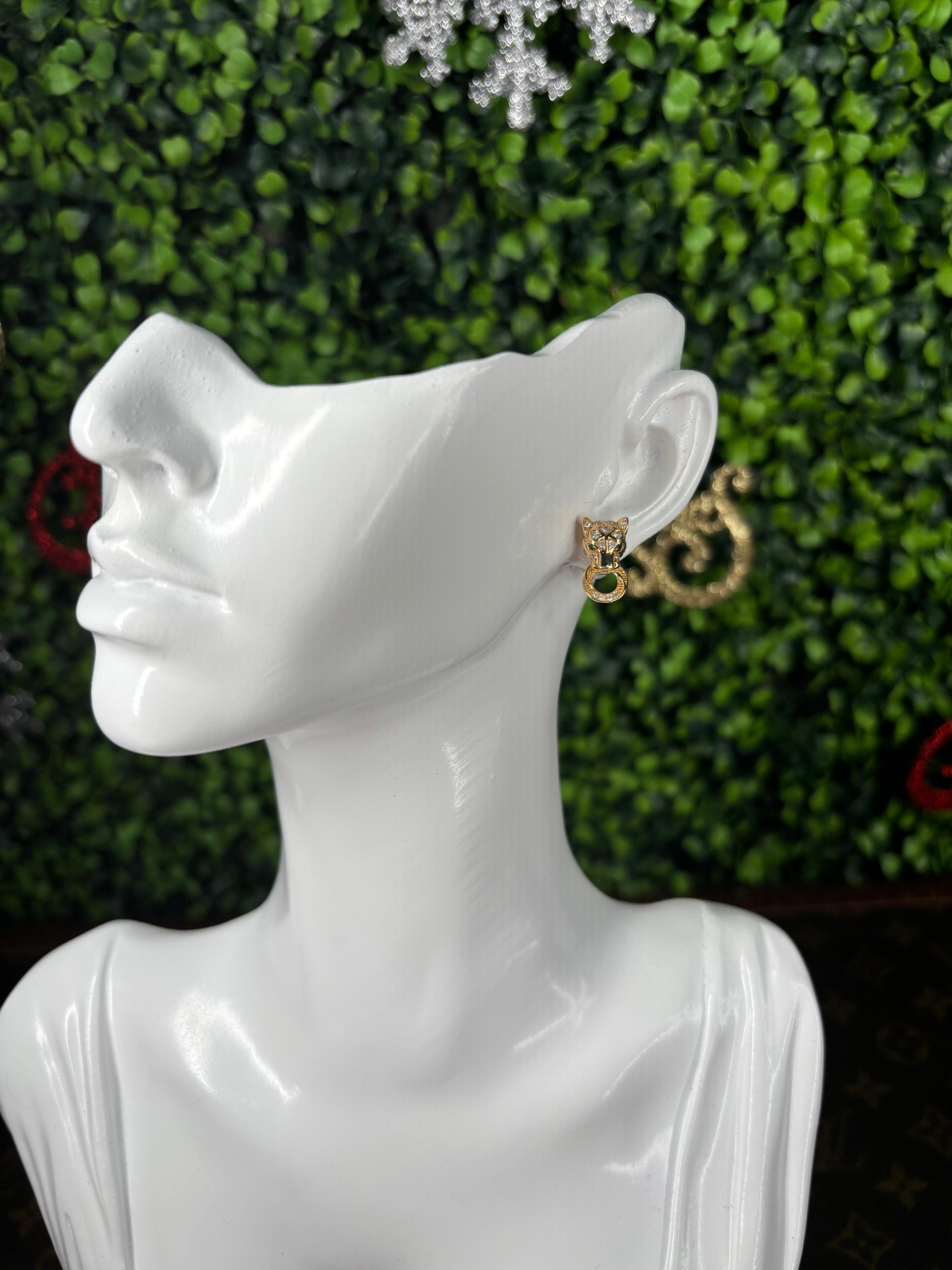 Earrings Yellow Gold 18K w/Diamonds & Emeralds Panther Style