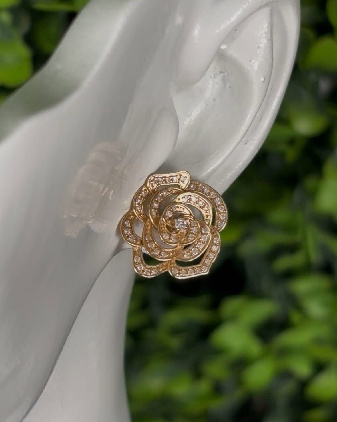 Earrings Yellow Gold 18K w/Diamonds Flower Style