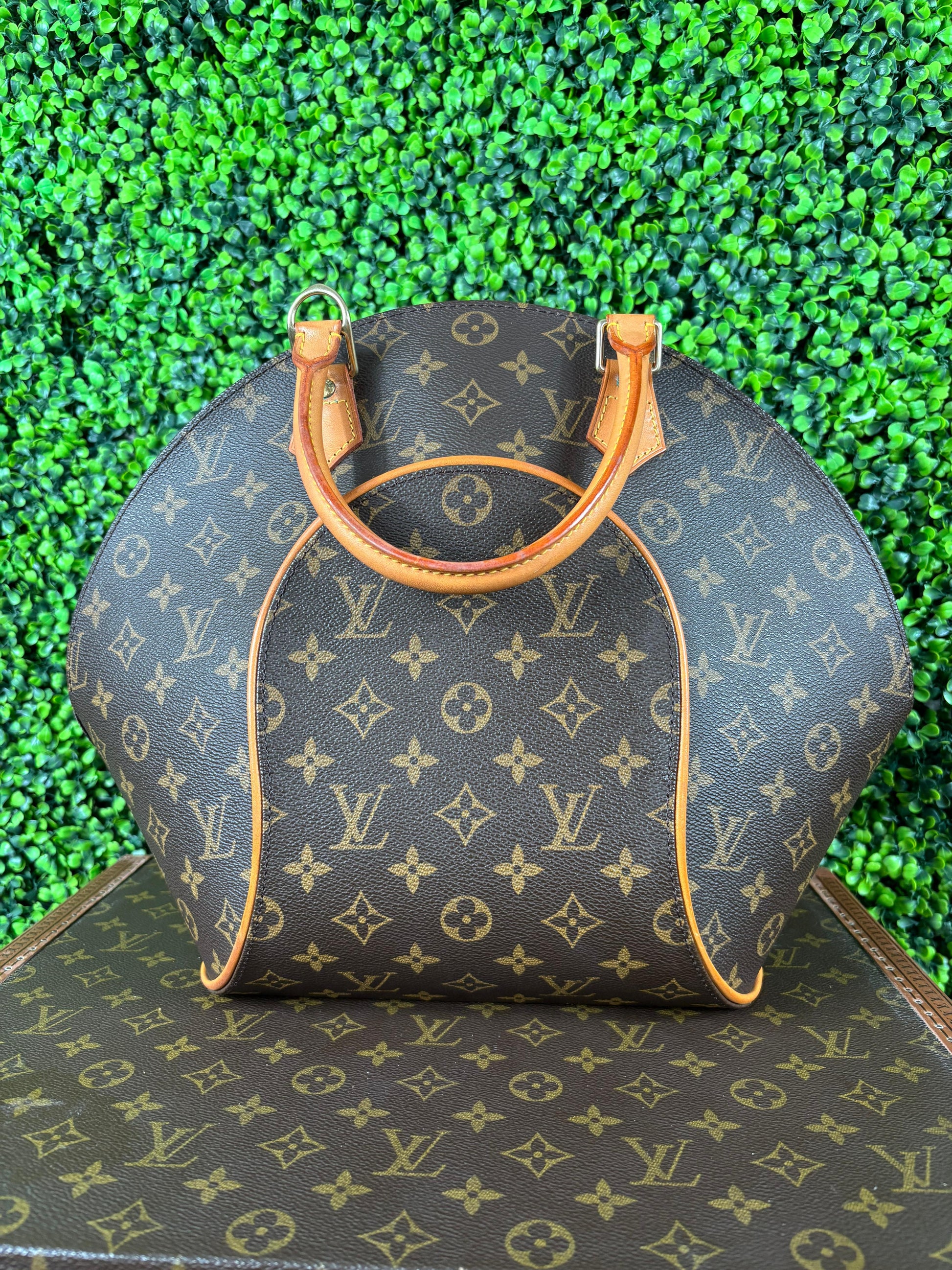 Louis Vuitton Ellipse GM Monogram