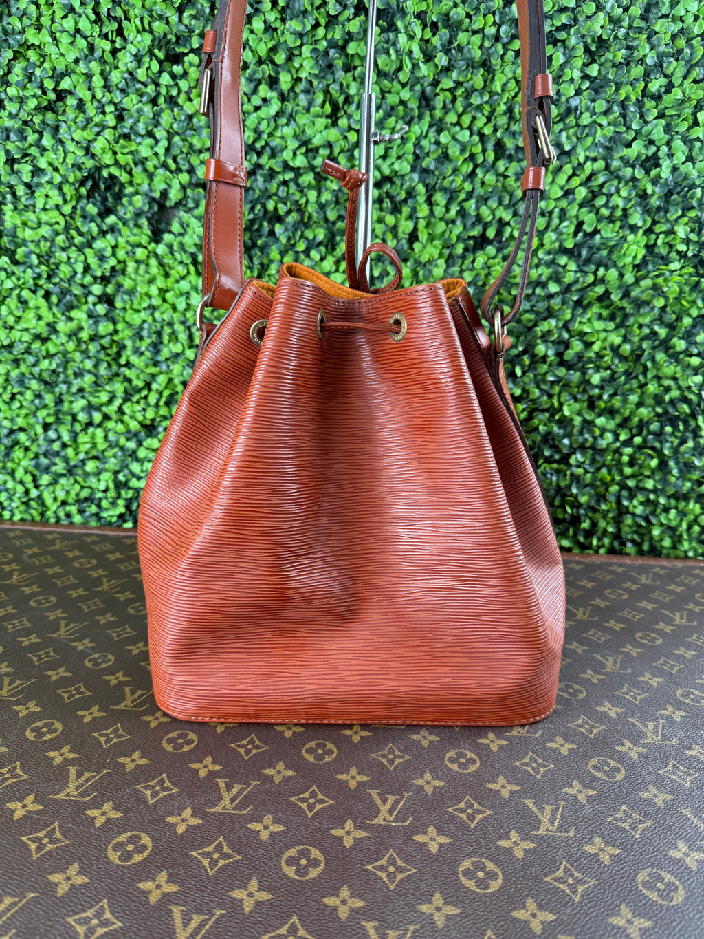 Louis Vuitton Vintage Noe Petite