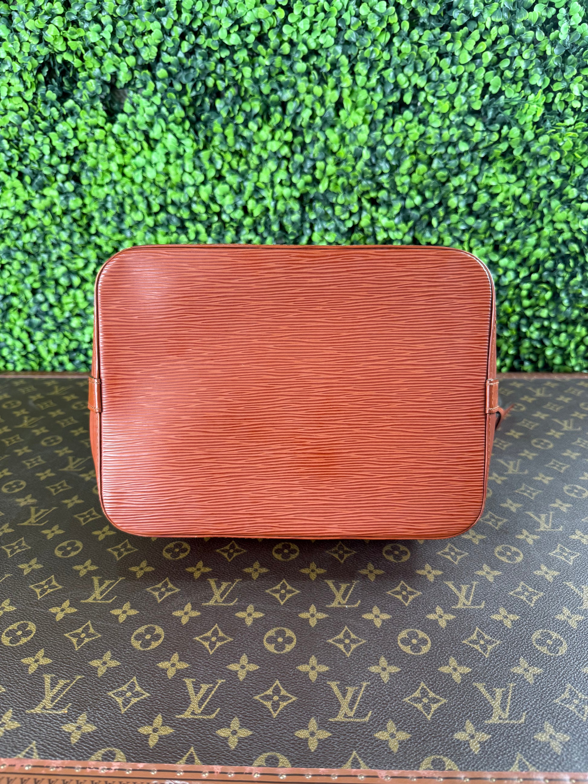 Louis Vuitton Vintage Noe Petite