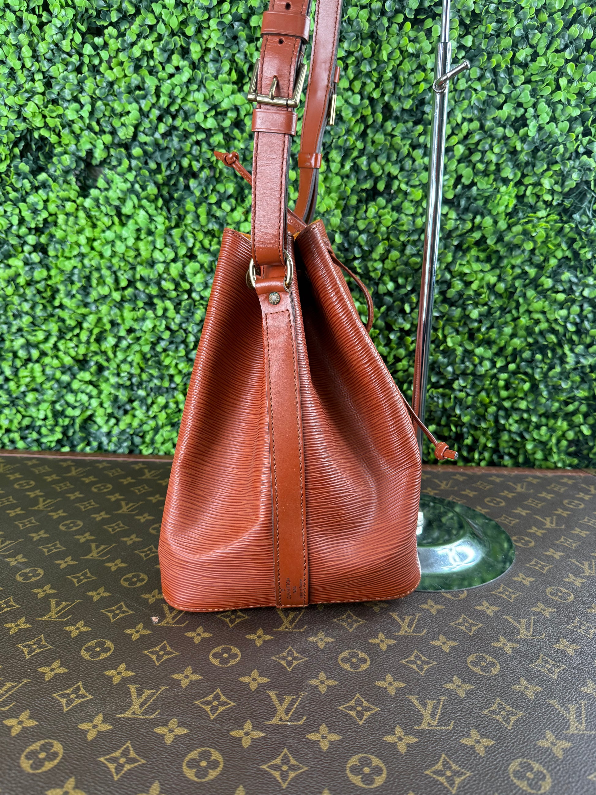 Louis Vuitton Vintage Noe Petite