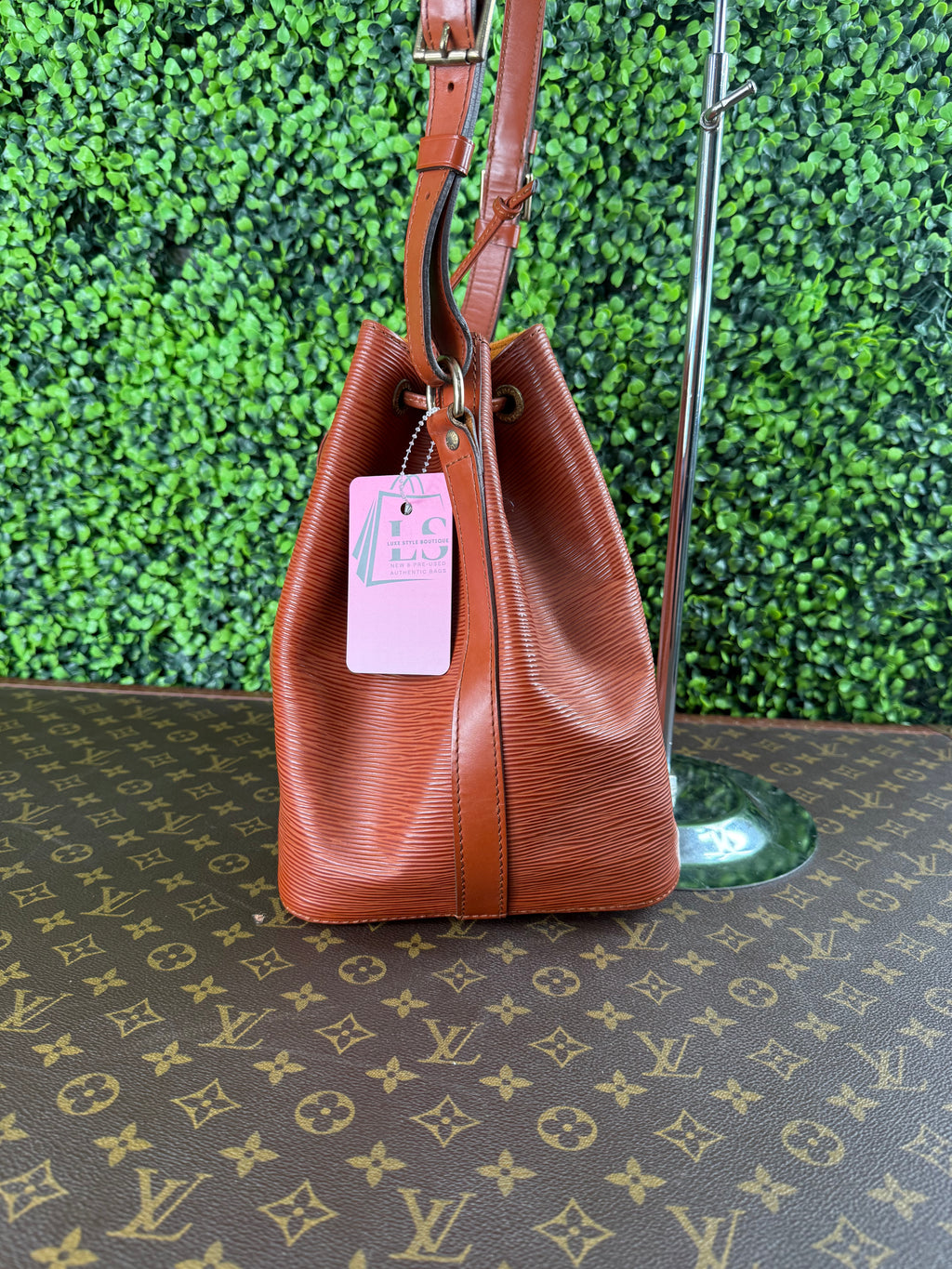 Louis Vuitton Vintage Noe Petite
